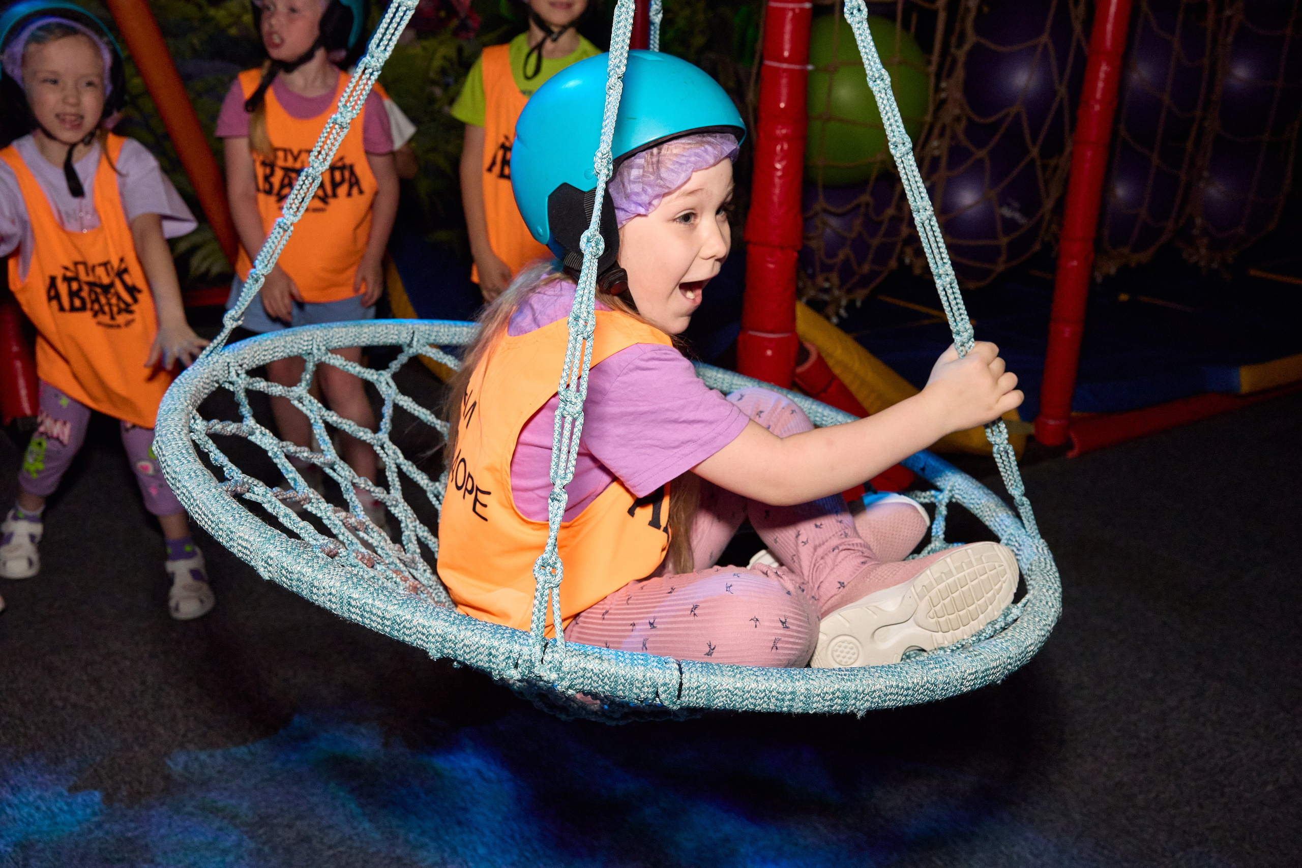 Фотосъёмка квестов и квест-шоу. Предметный и репортажный фотограф Алексей Кротов