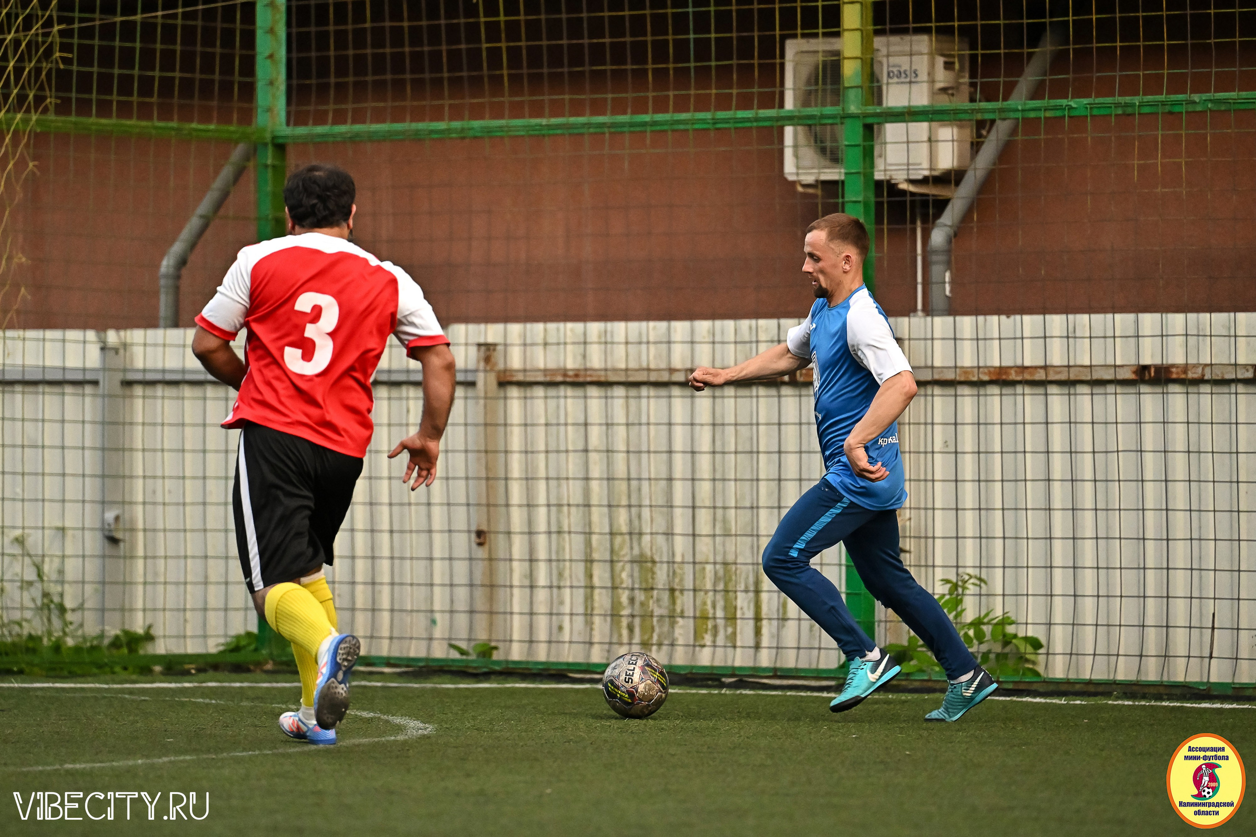 ИГРЫ МИНИ-ФУТБОЛЬНОЙ И КОРПОРАТИВНОЙ ЛИГИ. VIBECITY.RU Вайб Сити Ру Фоторепортажи Фотоотчеты Калининград