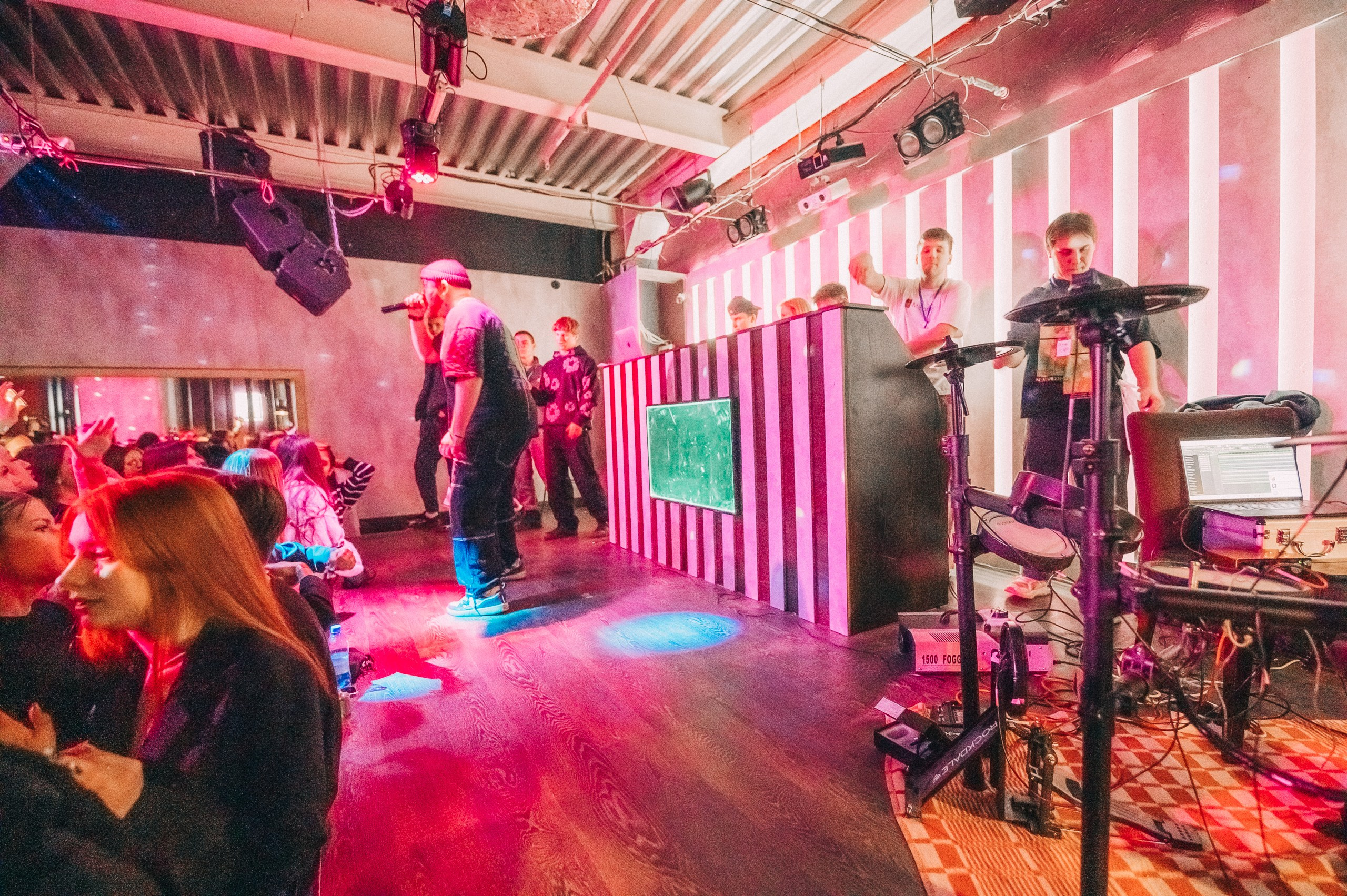 8 MARCH WOMENS DAY PARTY. Фотограф в Кемерово Владислав Шульц