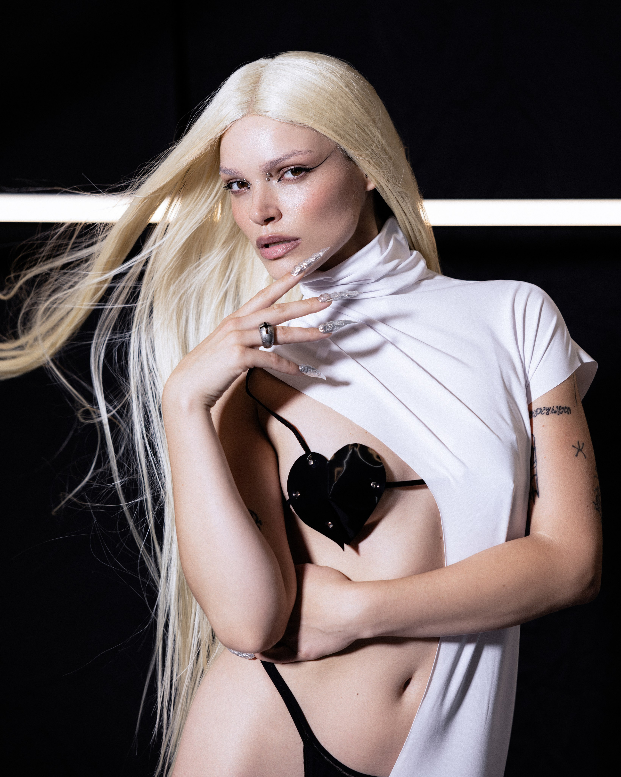 Mugler. Photographer. Producer. Retoucher