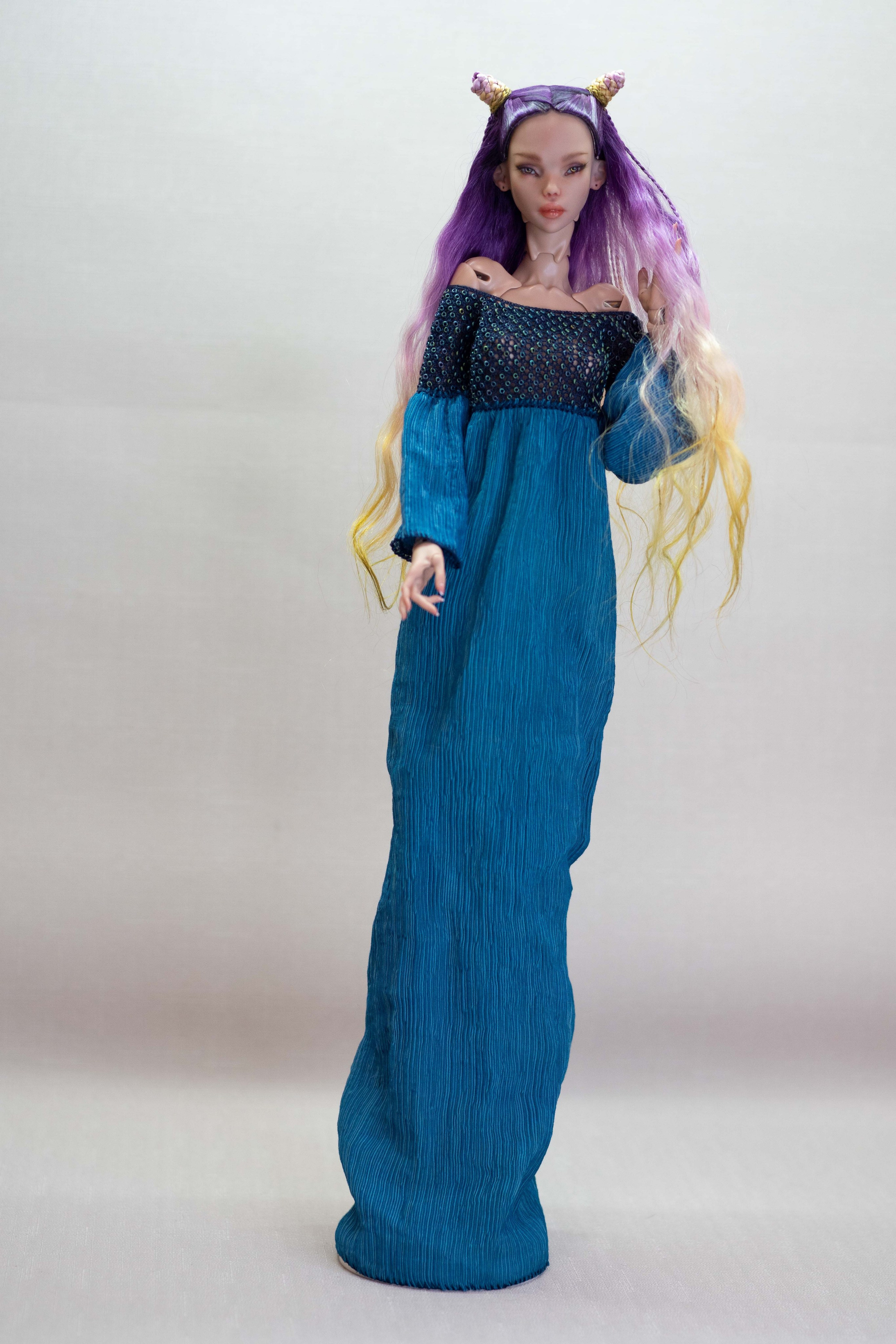 2023 и ранее. Ombra di seta — эксклюзивная одежда ручной работы для авторских кукол