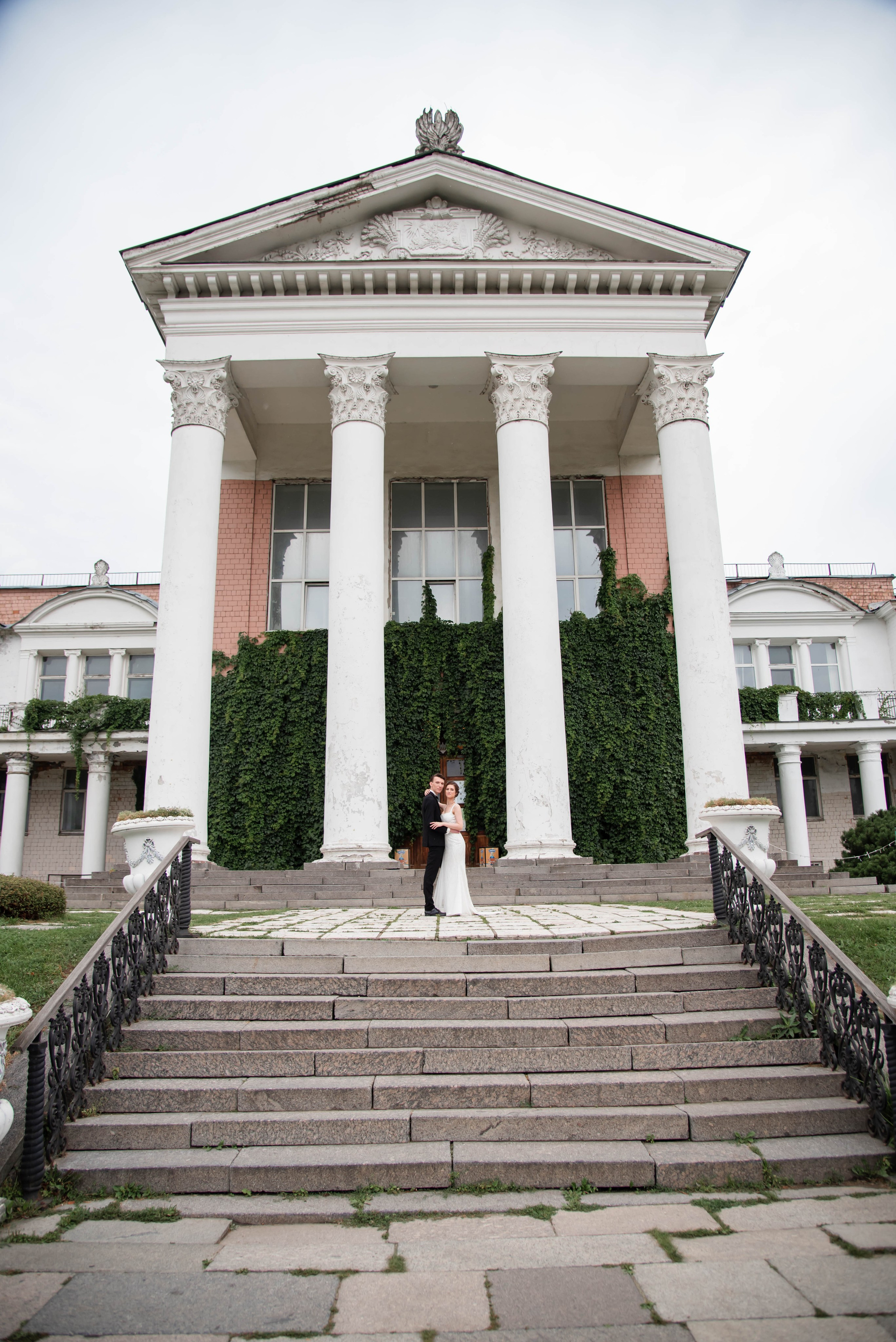 Свадебная фотосессия в Ботаническом саду. Свадебный фотограф Вера Климова