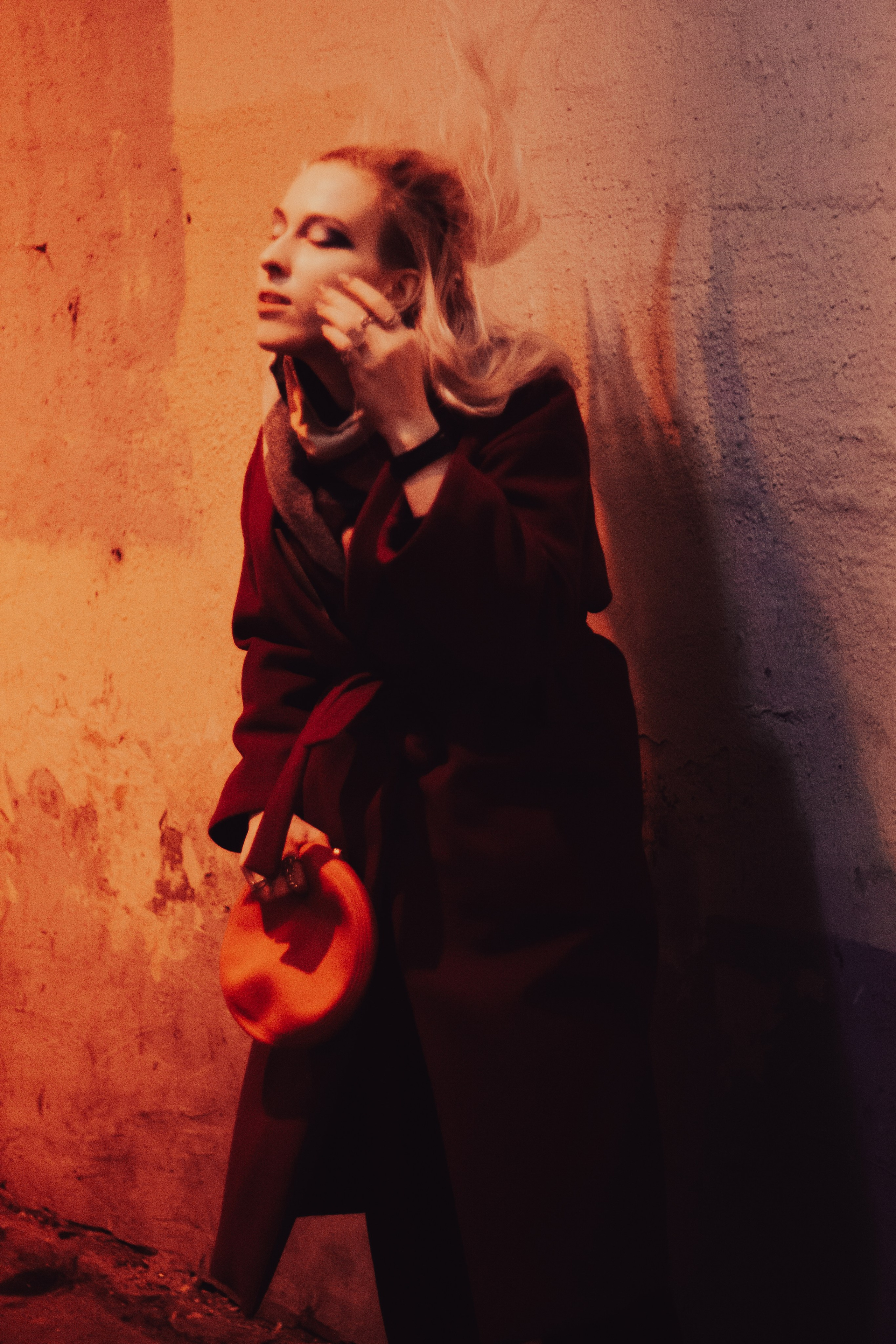 Красное. Фотограф Москва, портрет, стрит, репортаж. Художественная фотосессия
