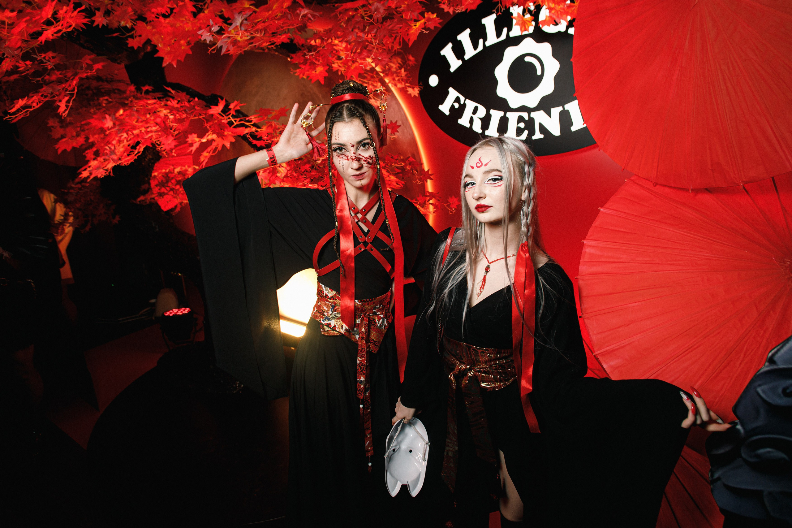 ILLEGAL FRIENDS | ASIA. СВОИ. ФОТООТЧЕТЫ-СОБЫТИЯ-МЕСТА