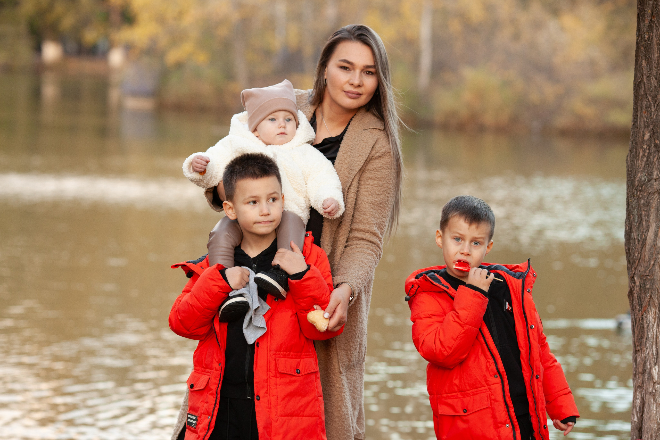 Семейная осенняя фотосессия. Фотограф Ставрополь Пятигорск Елизавета Дарина
