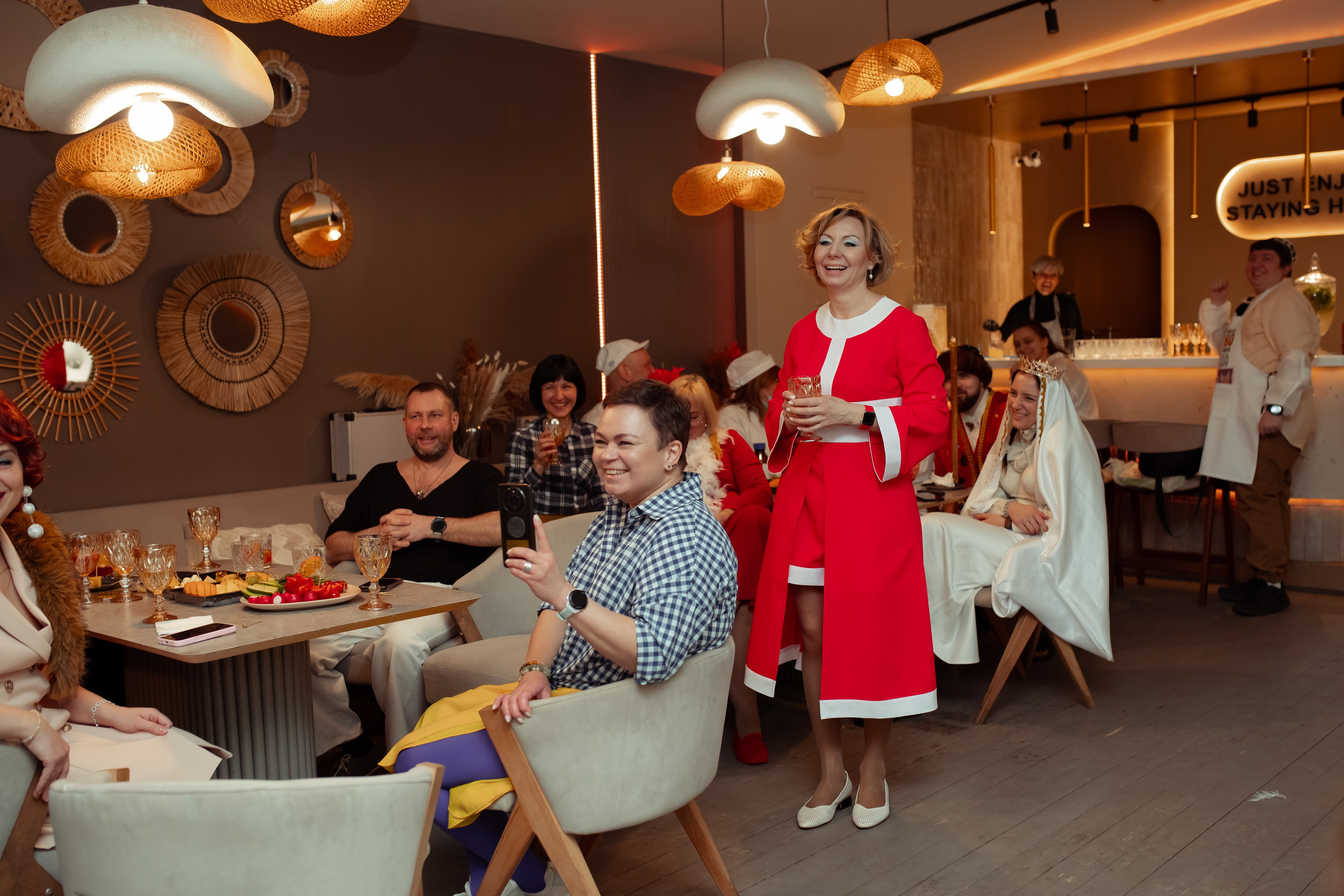 Юбилей Анны в стиле Гайдая. Семейный и детский фотограф в Москве Дорогова Екатерина