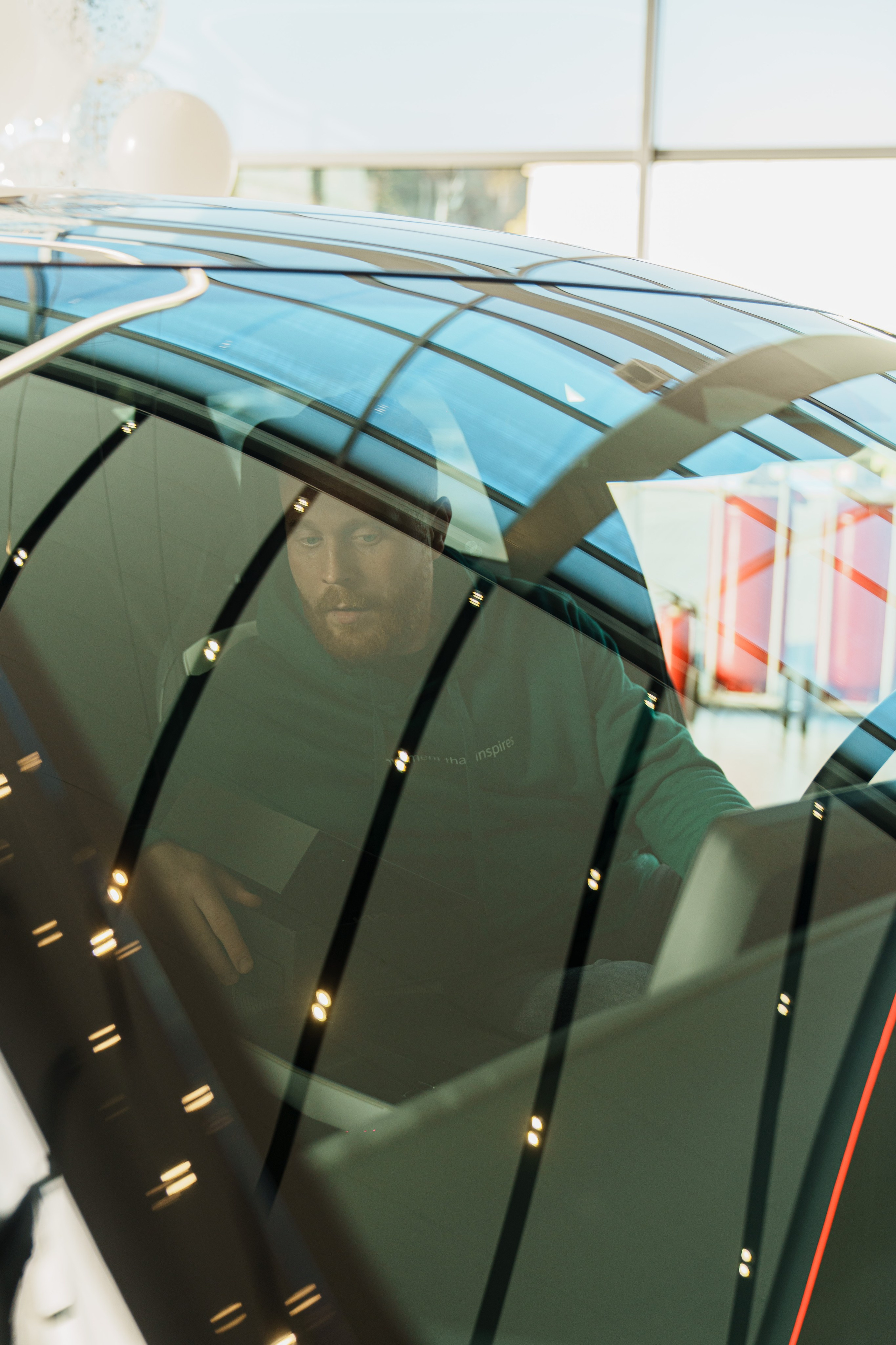 Kia EV6 Вручение Евгений Чебаткову. Фотограф TAULAN_1