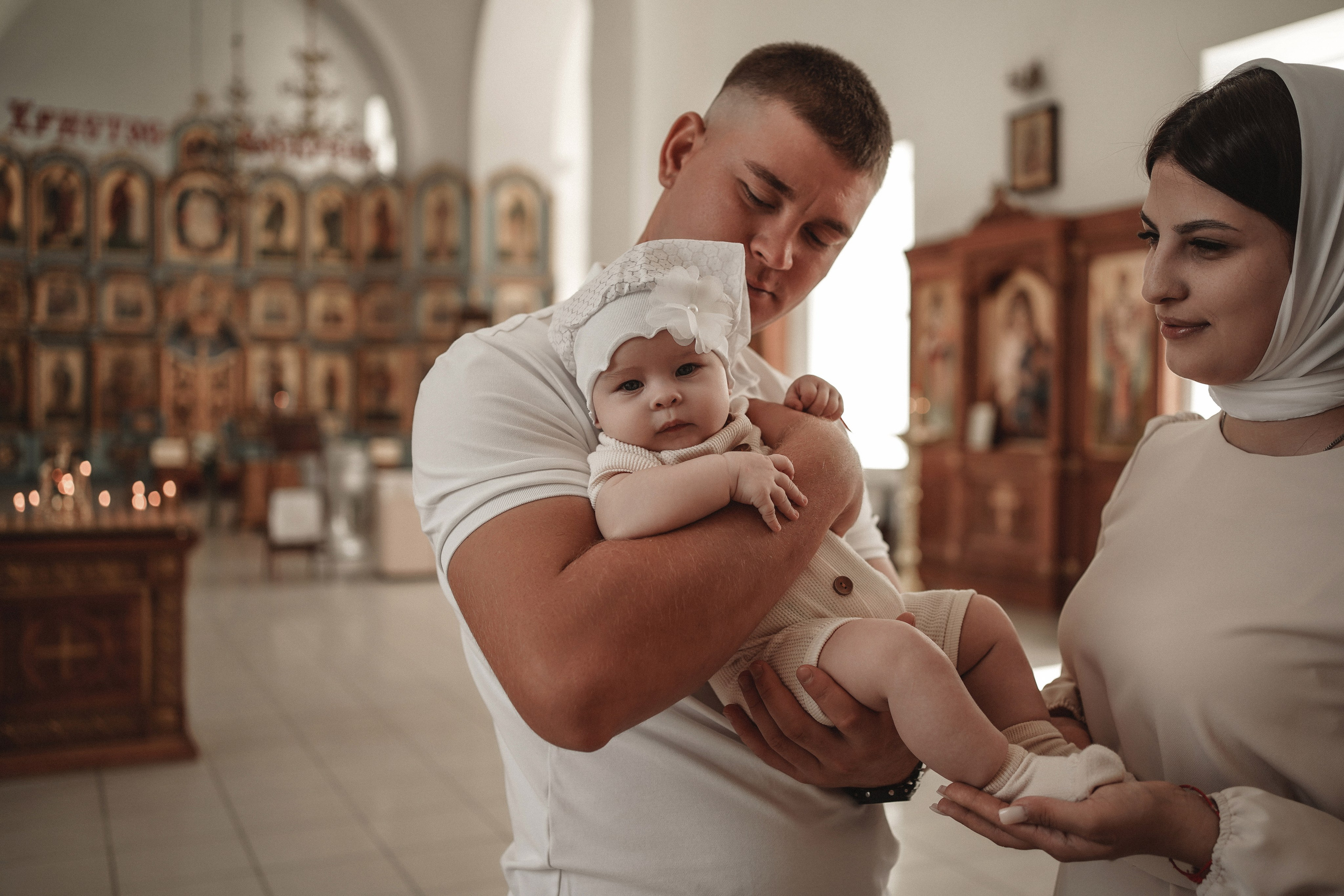 Таинство Крещения в Успенском храме. Свадебный фотограф в Ростове-на-Дону. Таинство Крещения и Венчания, семейные фотосессии. Алёна Чёботова