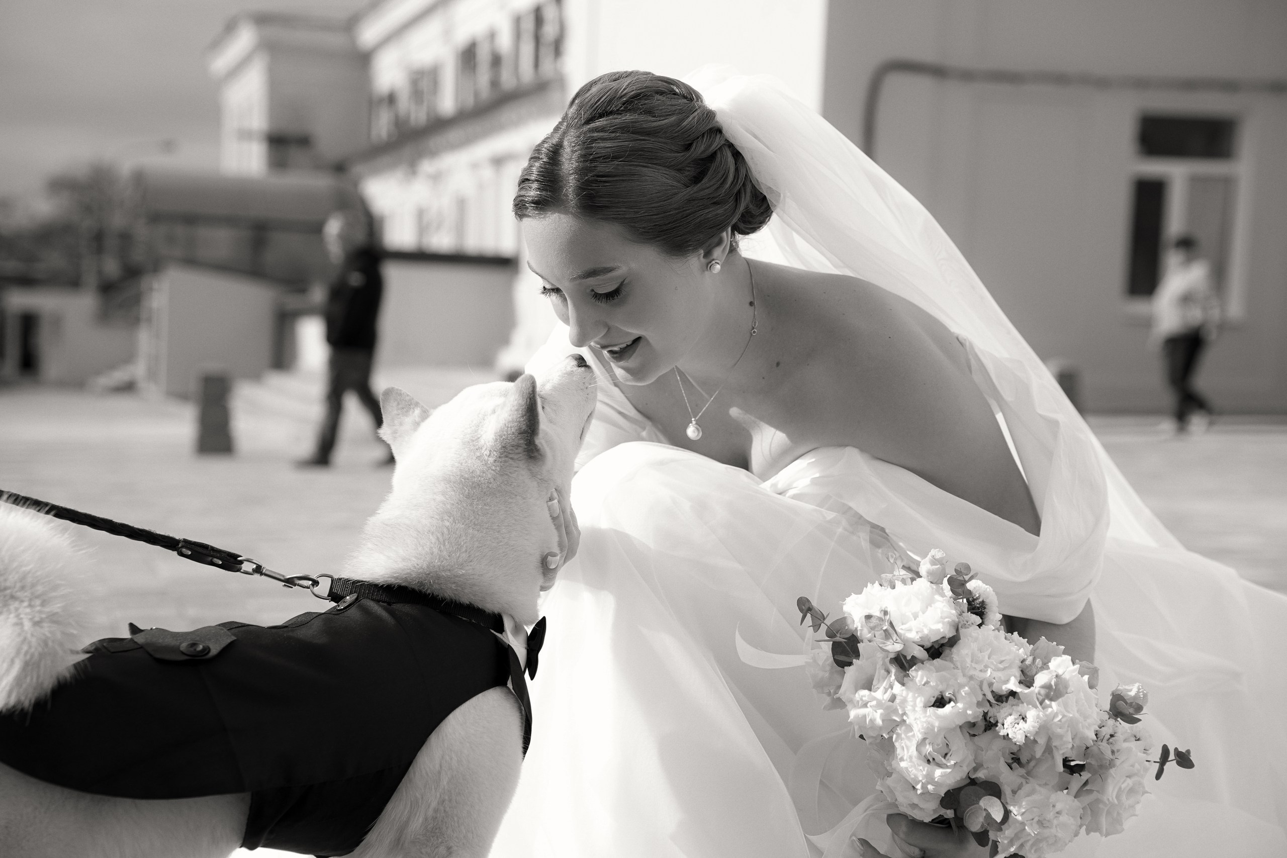 Свадебная фотосессия на Станиславского в районе собора Рождества Богородицы. Фотограф в Ростове-на-Дону Алёна Чёботова. Свадебный фотограф в Ростове-на-Дону. Таинство Крещения и Венчания, семейные фотосессии. Алёна Чёботова