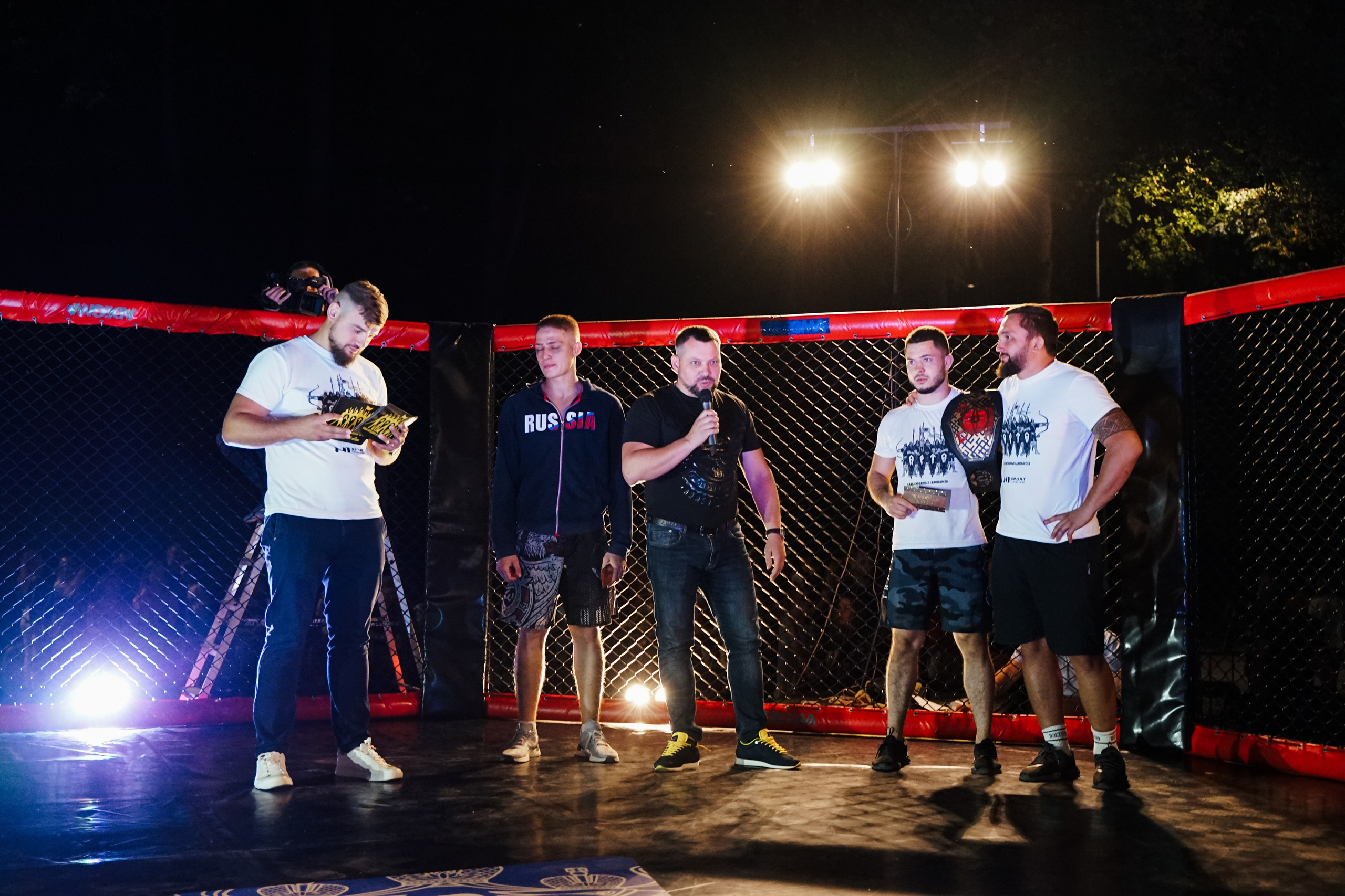 Вечер боев в ЦПКиО. Фотограф Надежда Погребняк | Рязань | Москва