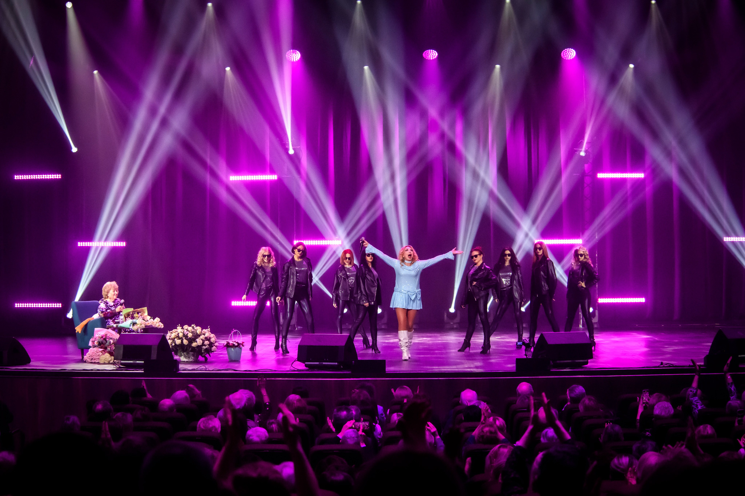 Лариса Рубальская — КЗ «Москва», Остров мечты. Бренд-фотограф для экспертов и блогеров в Москве Влада Горбовская