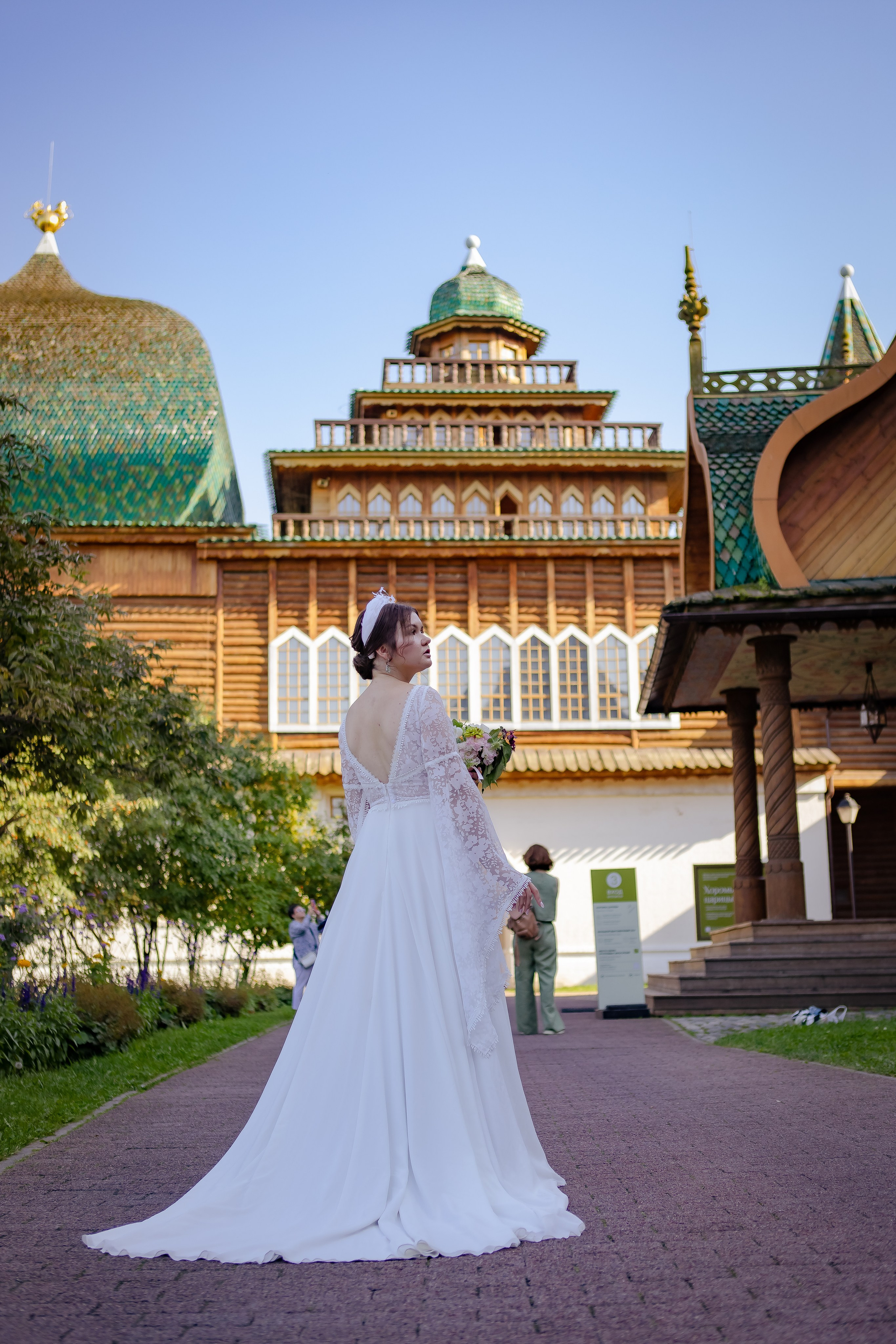 Утро невесты в усадьбе Коломенское: Нежность и Романтика. Свадебный фотограф в Москве