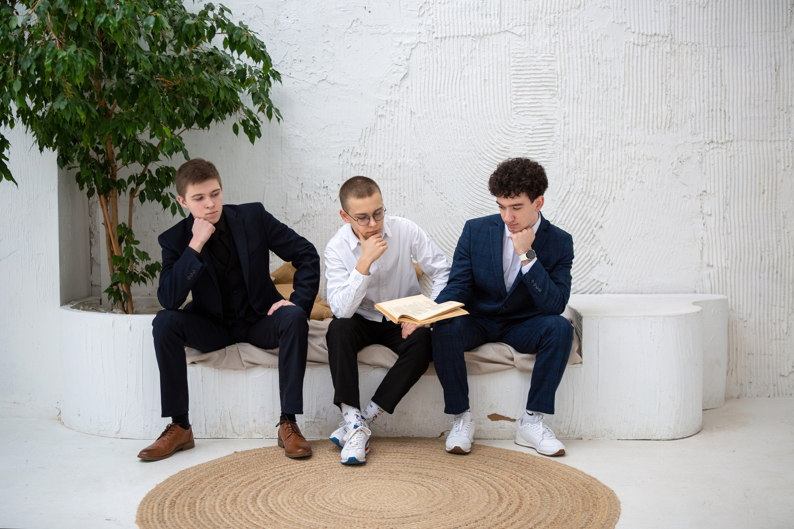 Фотомания зал Молоко. Выпускные альбомы Воронеж от Веры Соколовой