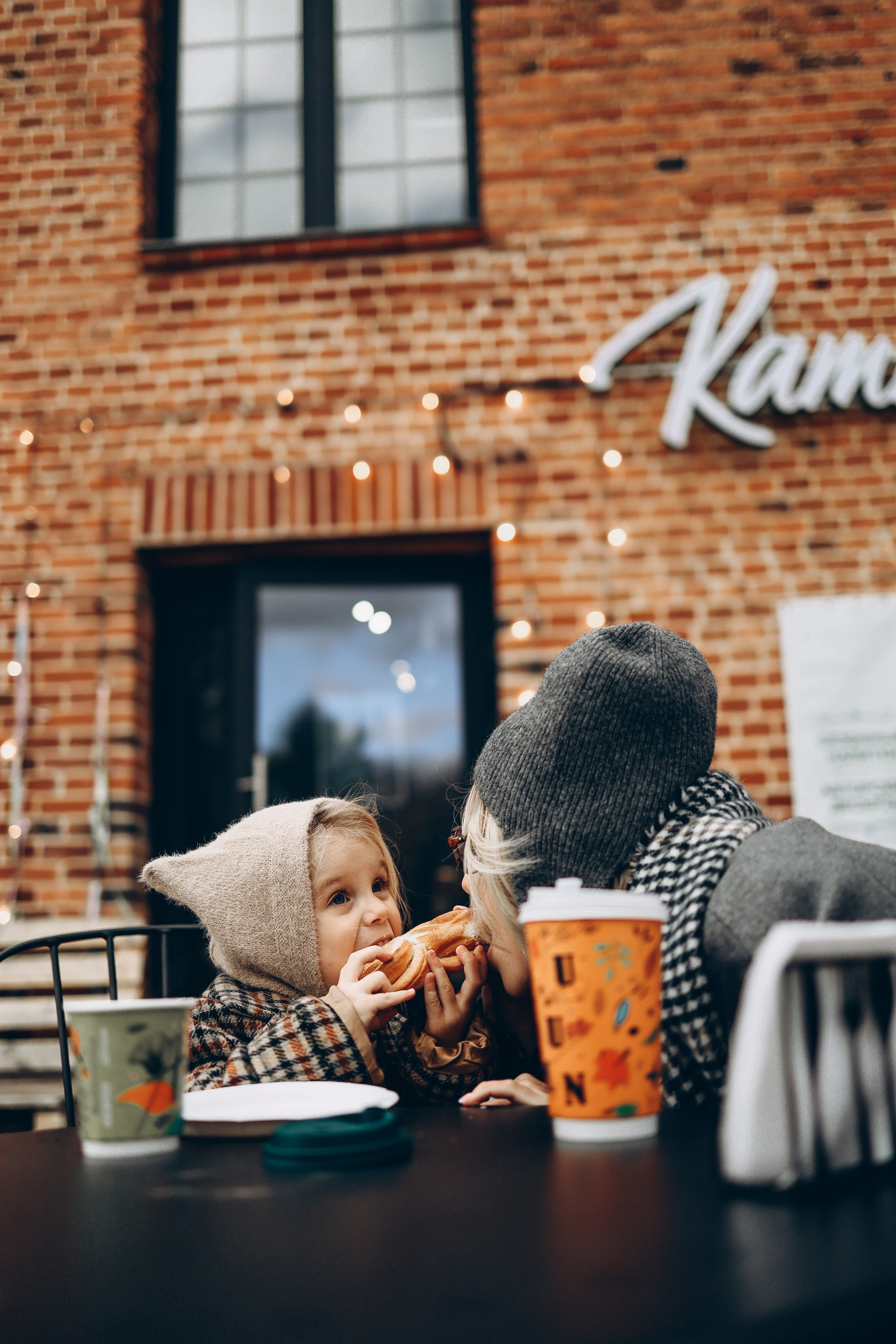 Крис и Уля. Я Лена — семейный фотограф в стиле Life Style Москва и Подмосковья: Балашиха, Пушкино, Щелково, Домодедово, Дмитров. Я за эмоции и любовь