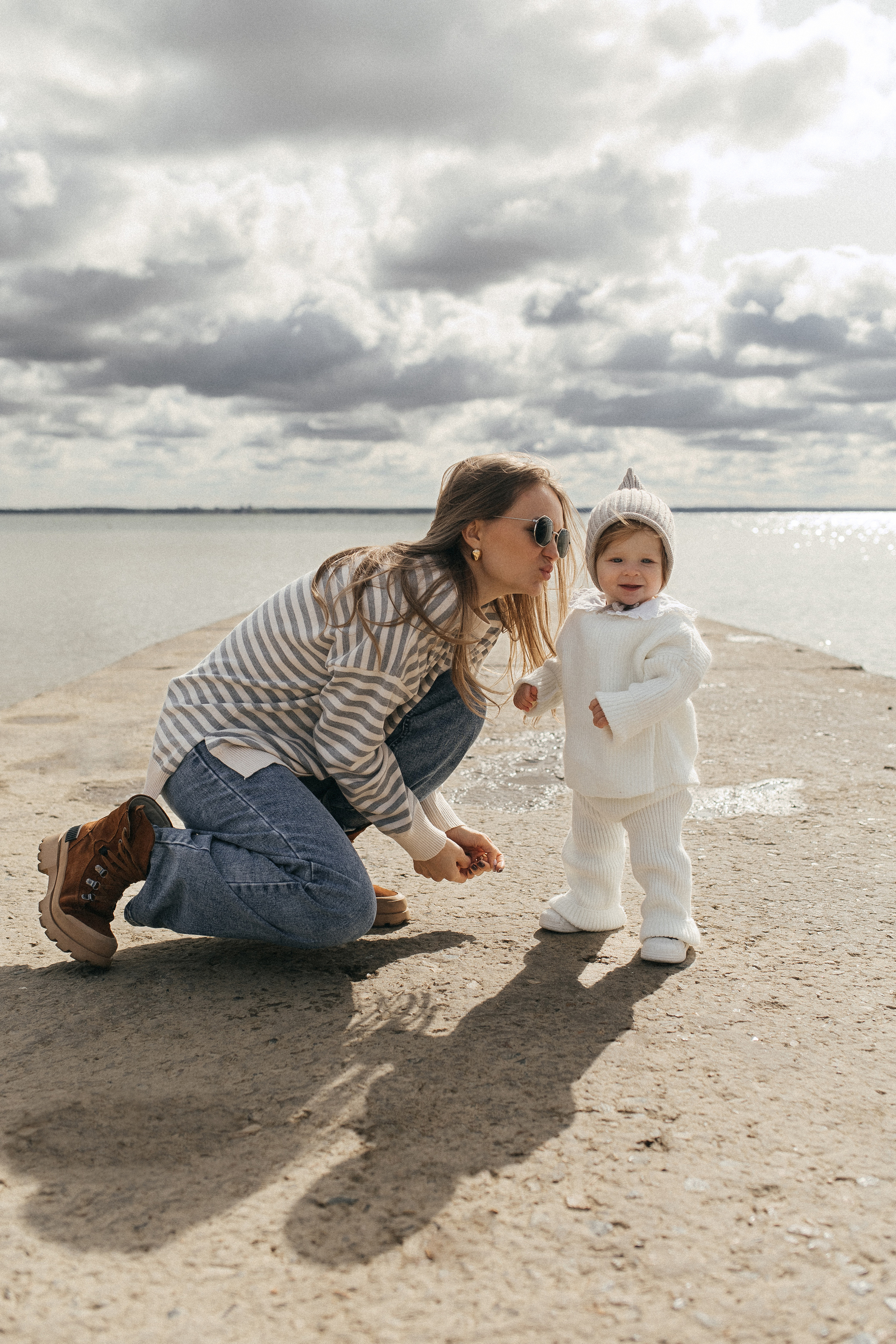 Юля, Руслан, Ярослав и Мия. Главная