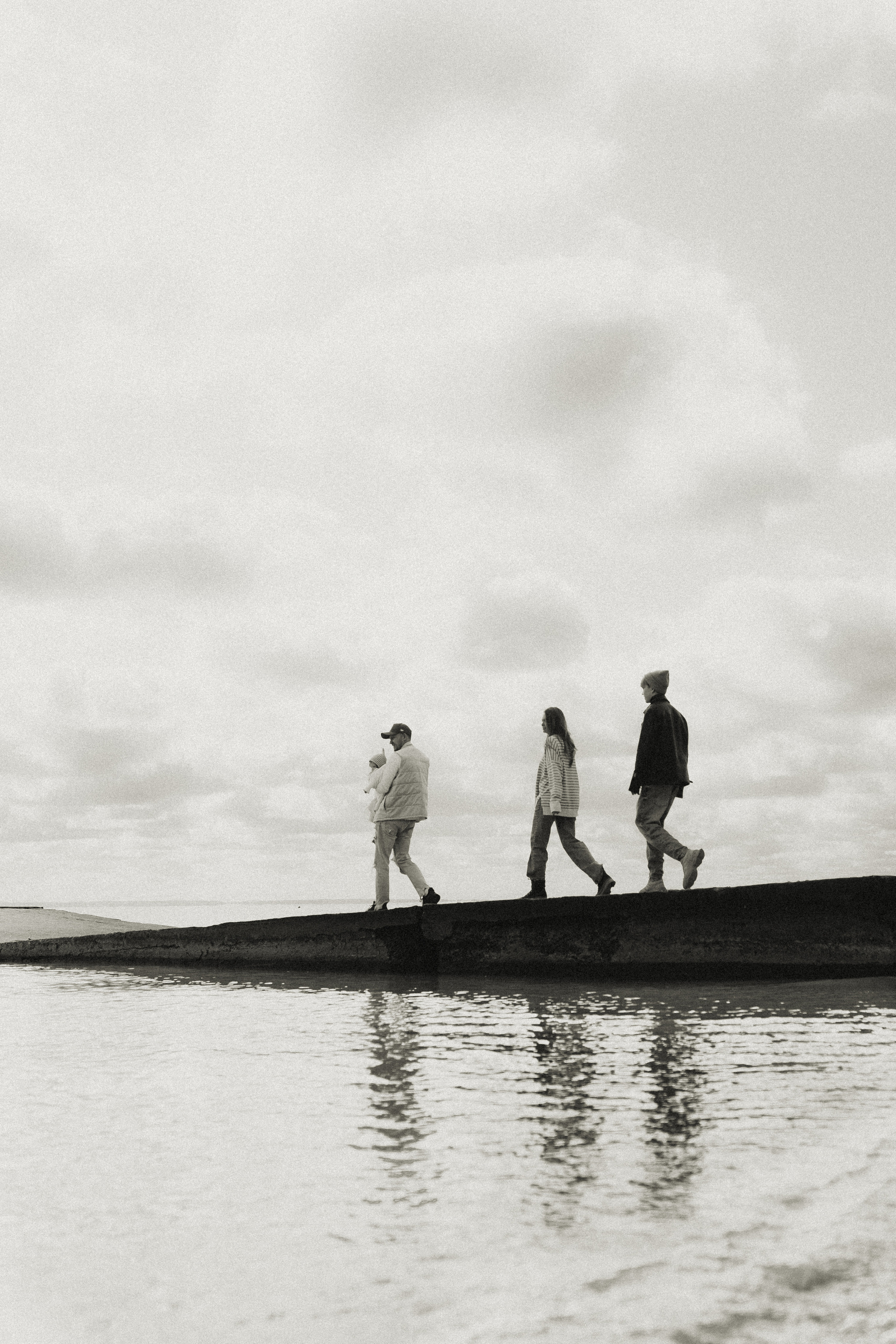 Юля, Руслан, Ярослав и Мия. Главная