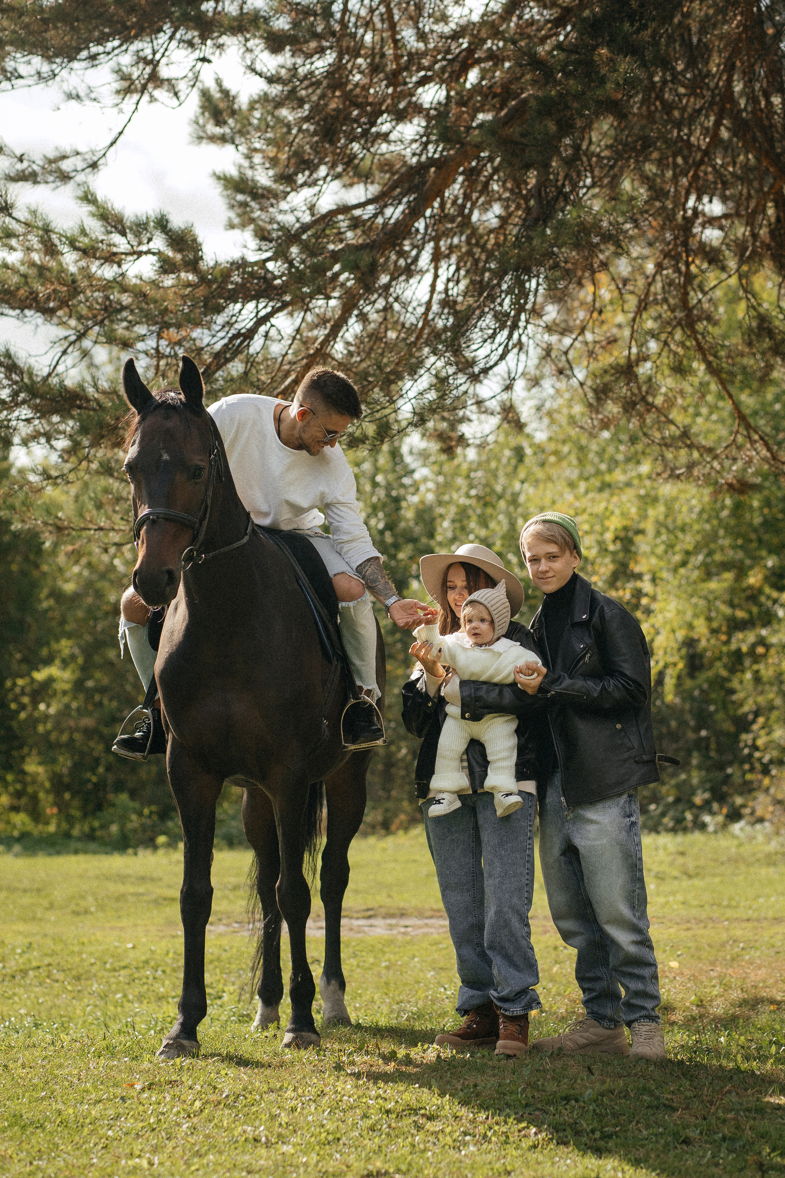 Юля, Руслан, Ярослав и Мия. Главная