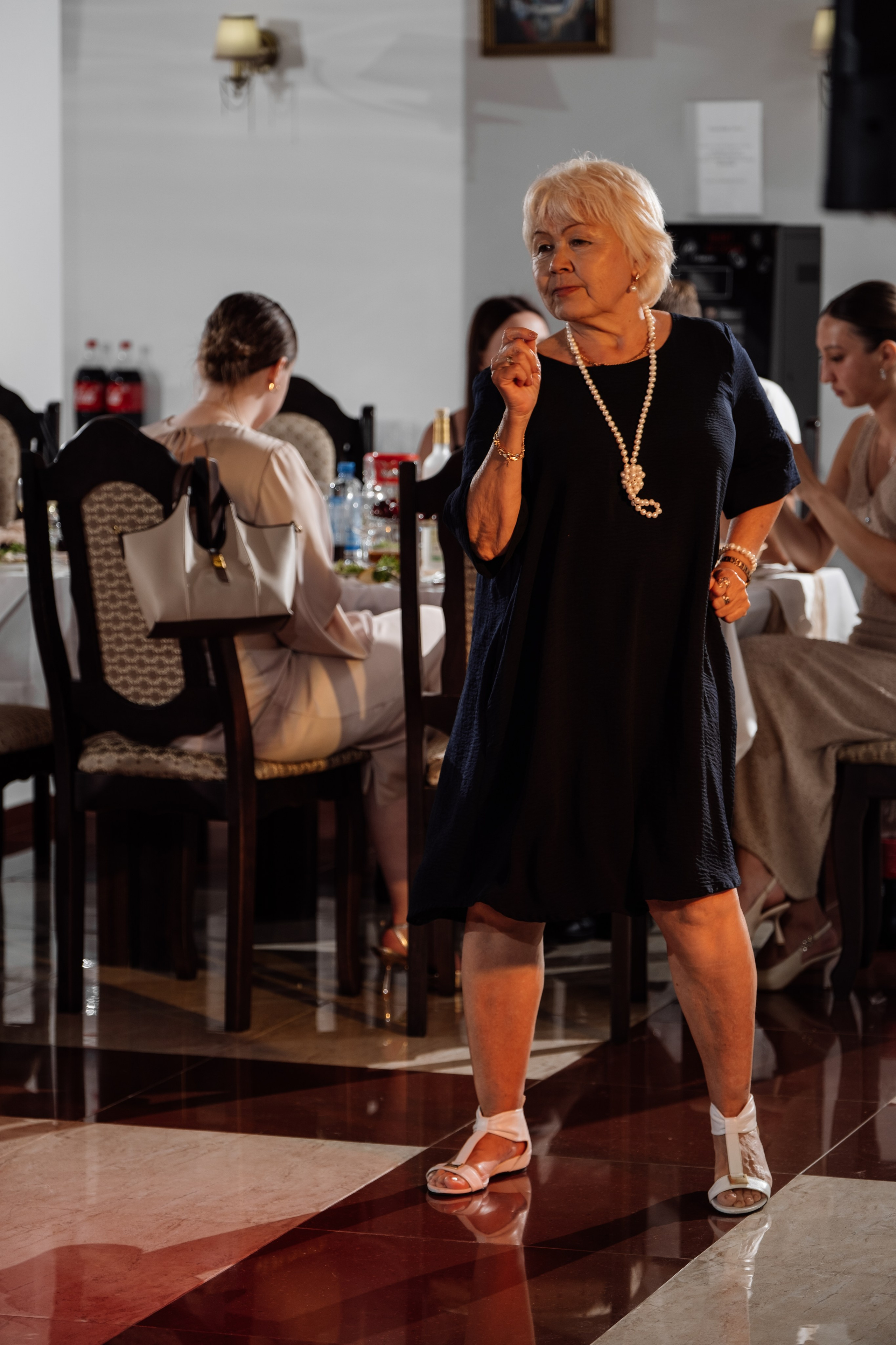 Свадебный ретопртаж. Профессиональная фотосъемка в Крыму. Натуральные эмоции и живые кадры. Забронируйте дату прямо сейчас!