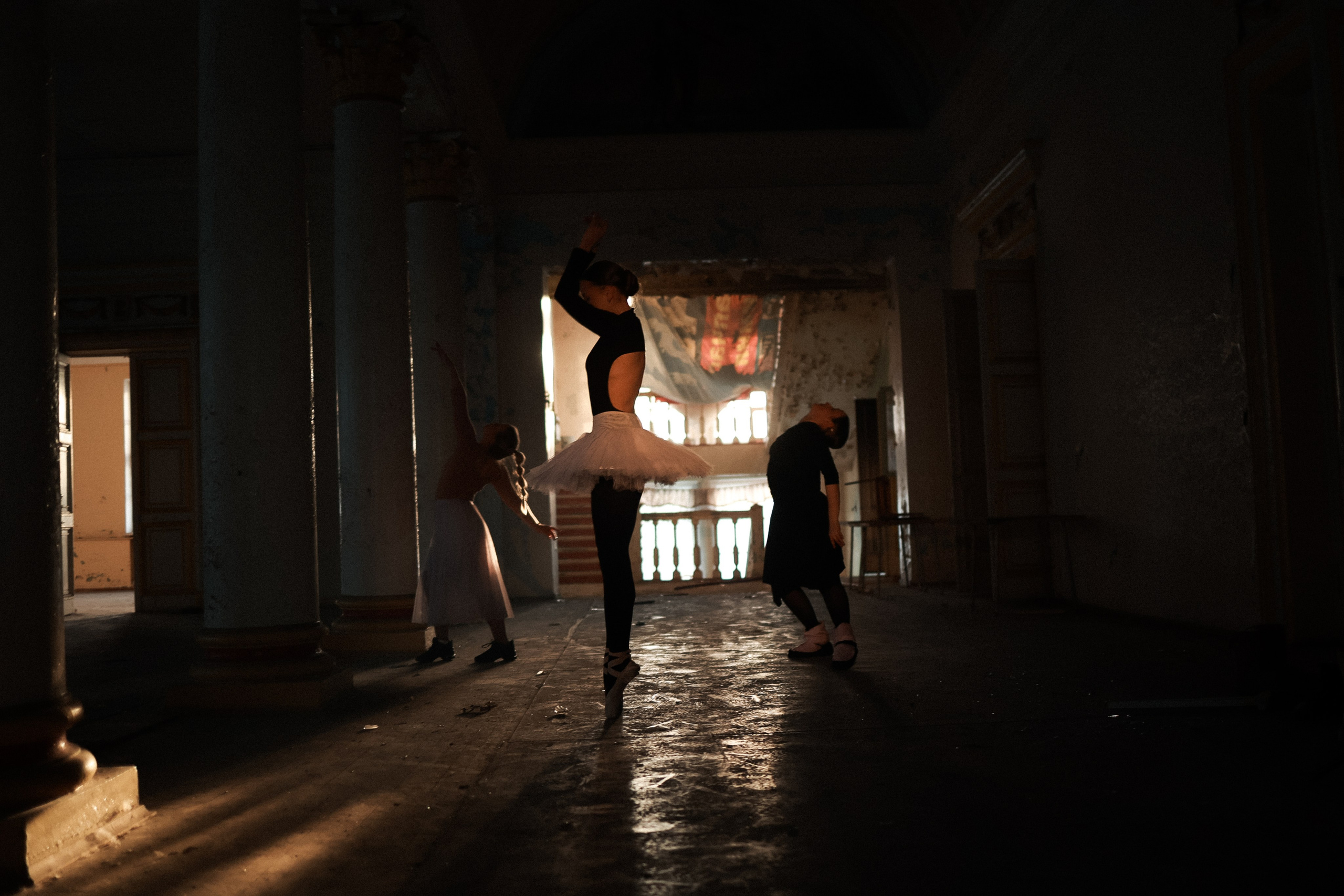 Проект в заброшенном ДК. Семейный свадебный фотограф Семен Егоров