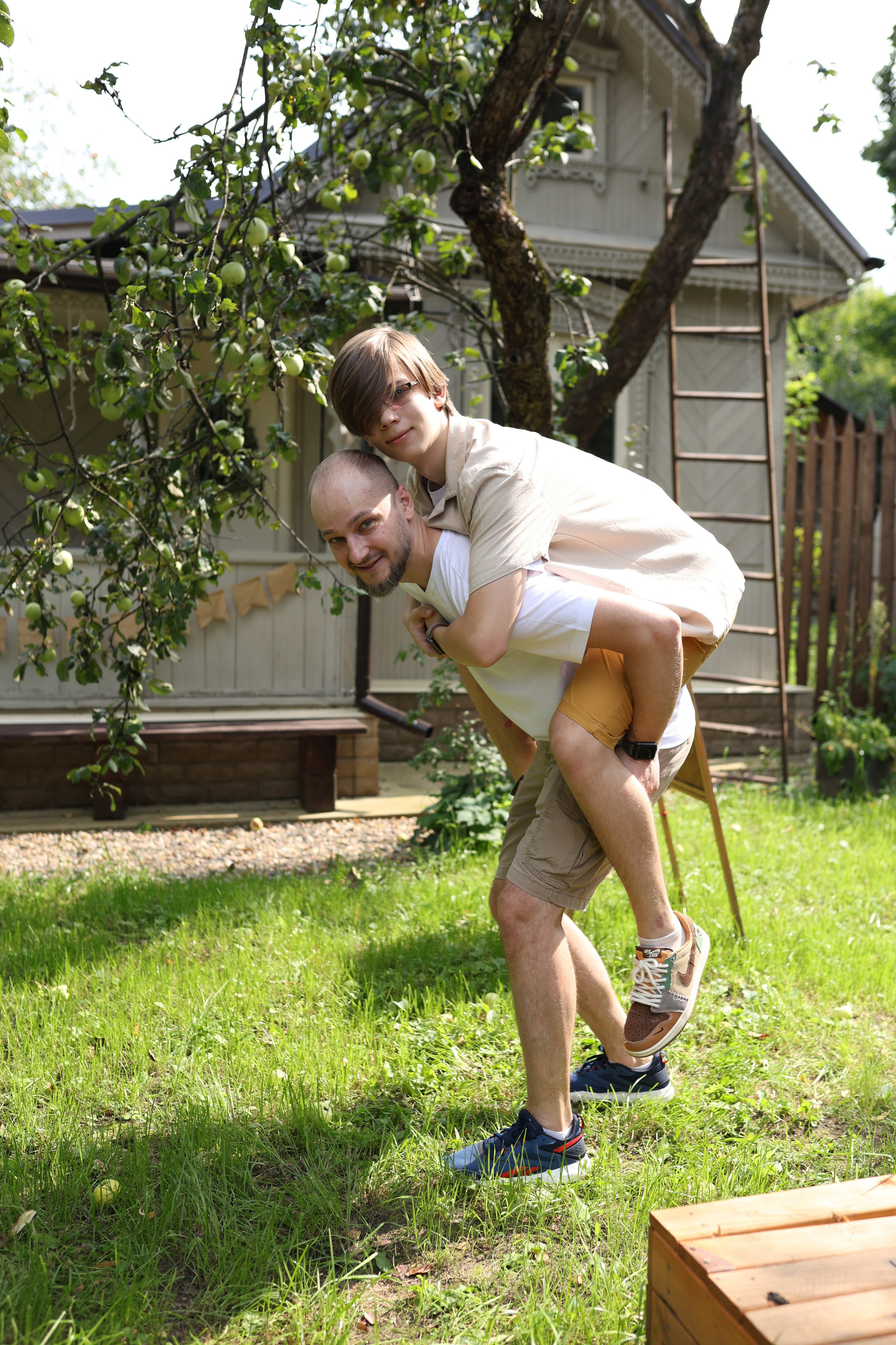 Семейная фотосессия в загородной студии. Фотограф в Железнодорожном и Балашихе