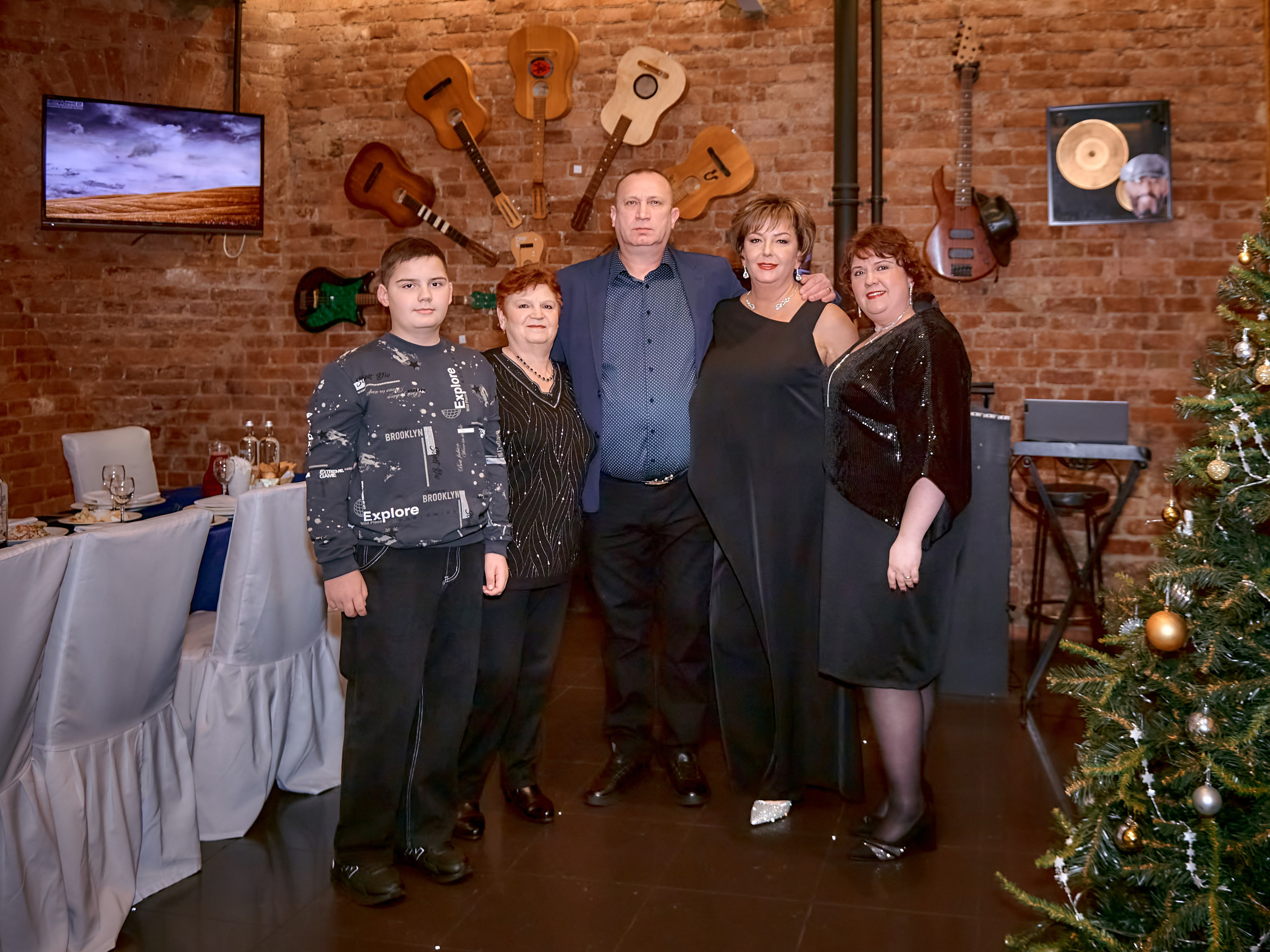 Юбилей в г. Пушкин, Певческая башня. Свадебный фотограф, видеограф, рилсмейкер в Санкт-Петербурге и Москве