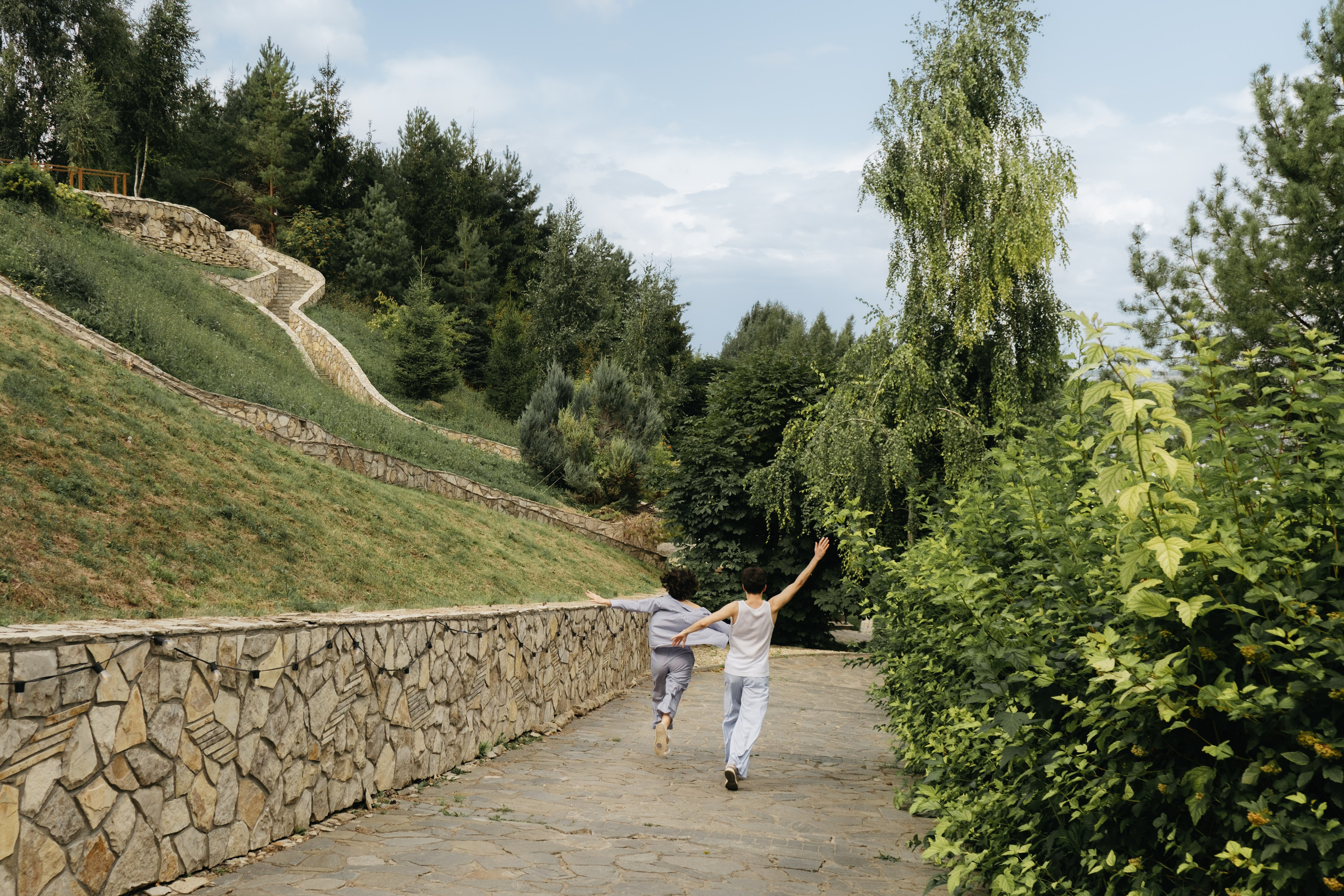 Молодые счастливые. Обо мне