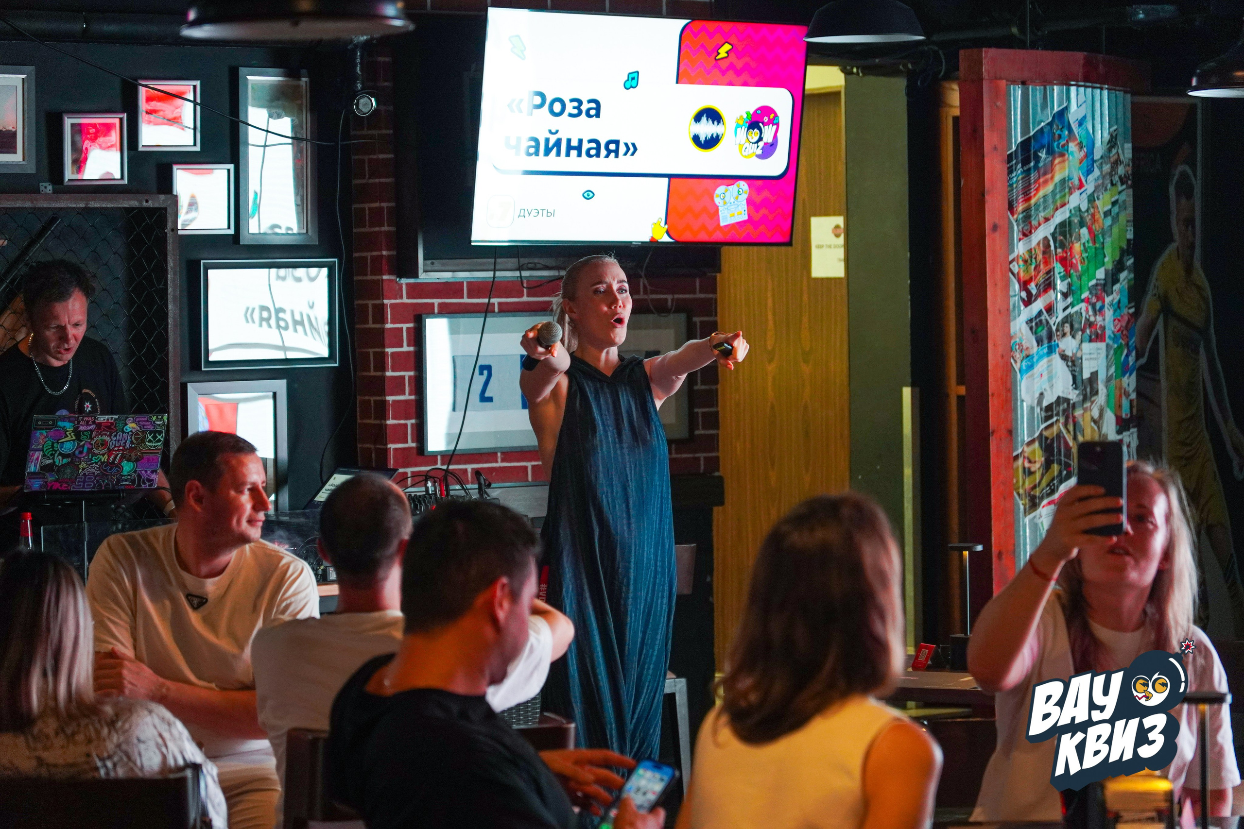 WOW QUIZ DUBAI. Фото | Видео Контент Мишель Ватаманюк