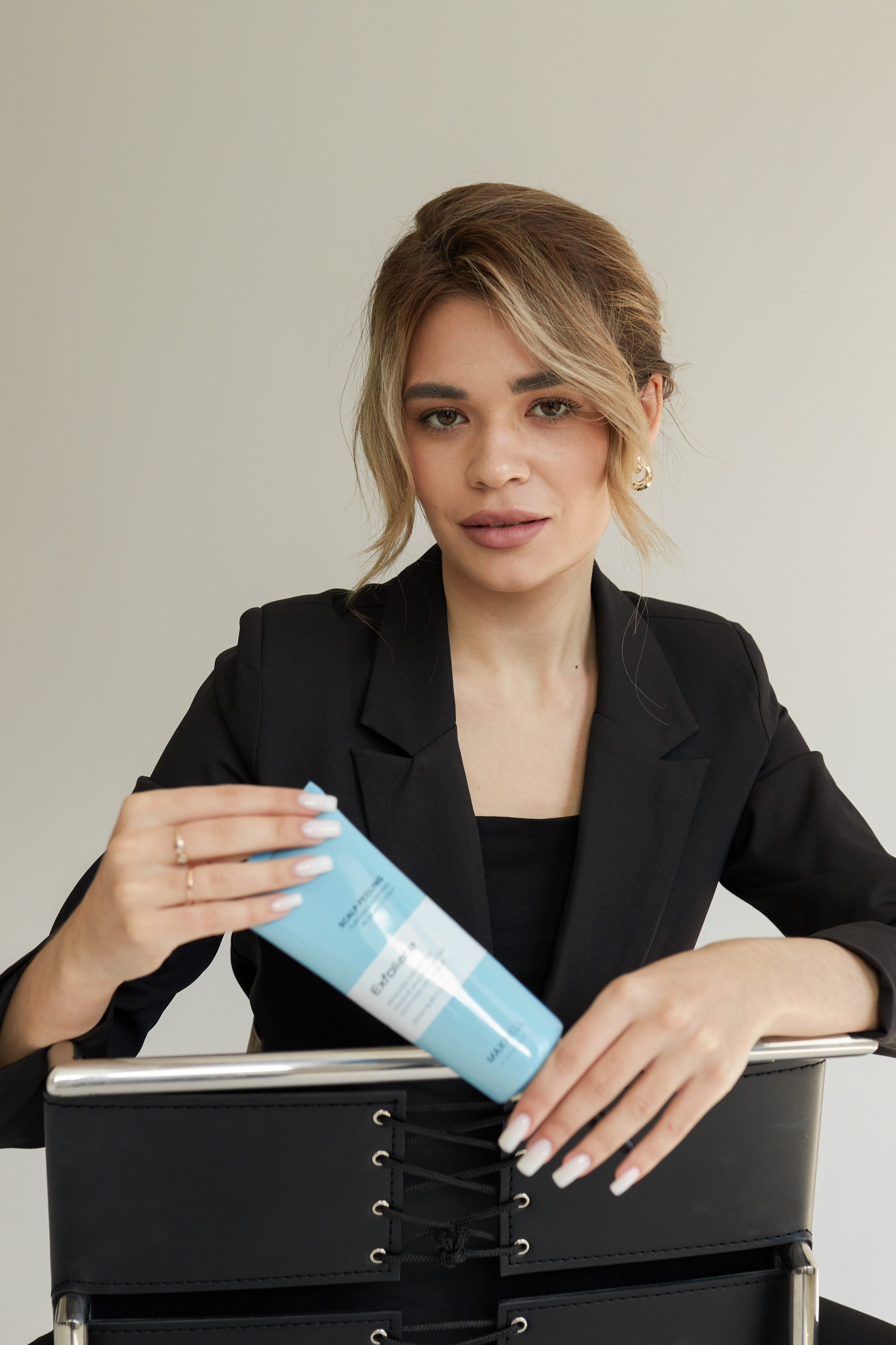 Для мастера по реконструкции волос. Фотограф Стилист Тюмень Вера Хайруллина