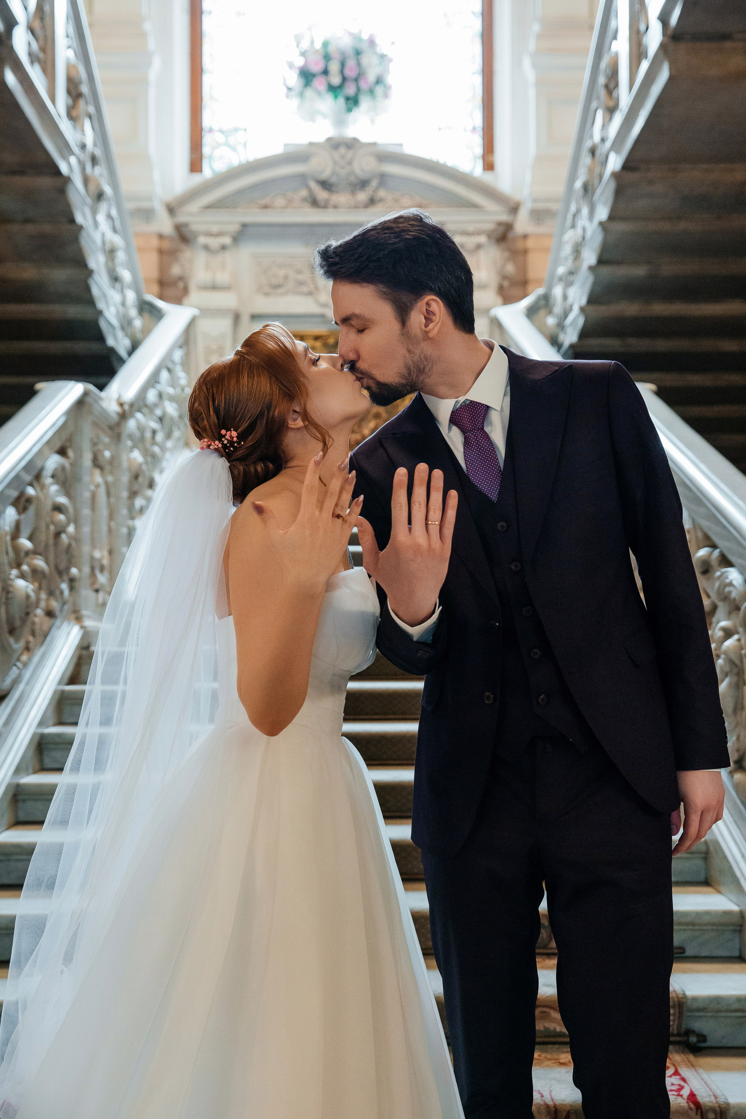 Первый ЗАГС и Фотосессия на Витебском в апреле. Свадебный фотограф в Санкт-Петербурге Вика Стукачева