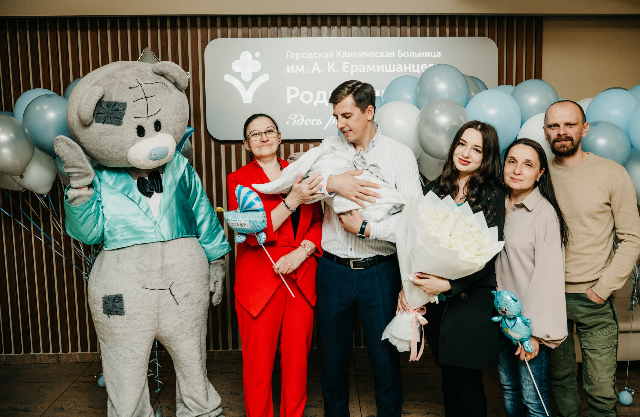 Выписка Амира. ГКБ Ерамишанцева. Фотограф на выписку из роддома в Москве и МО
