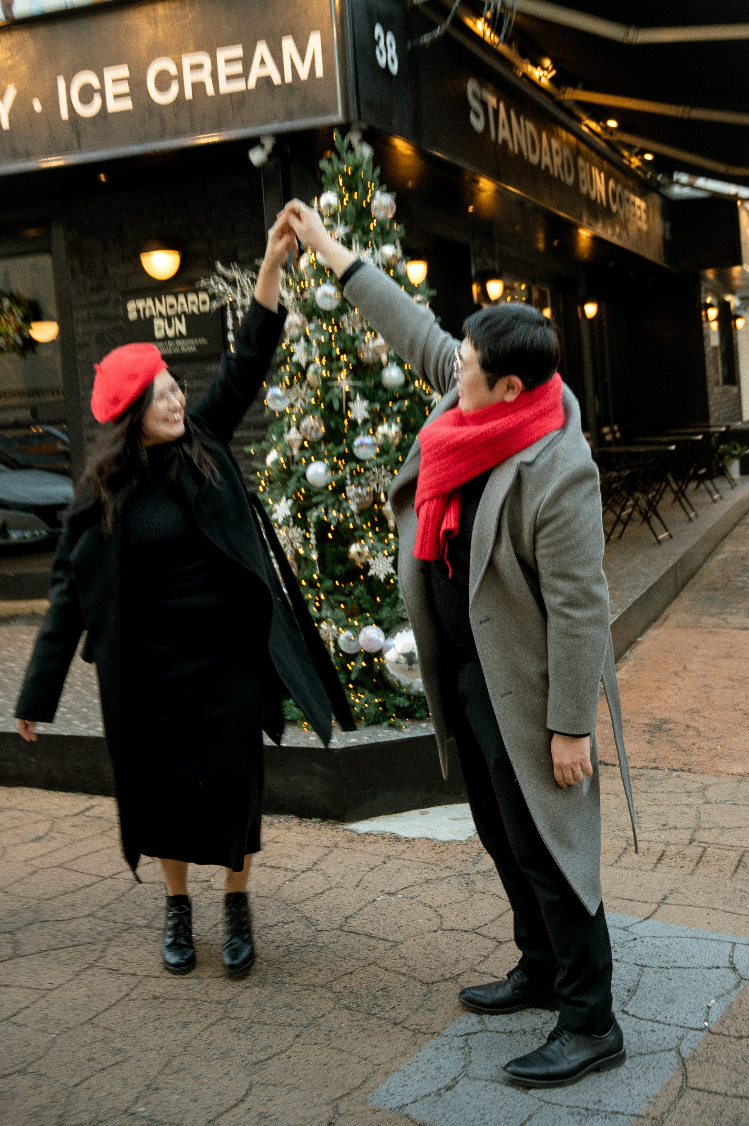Aigul with husband. Busan photographer | Фотограф Пусан