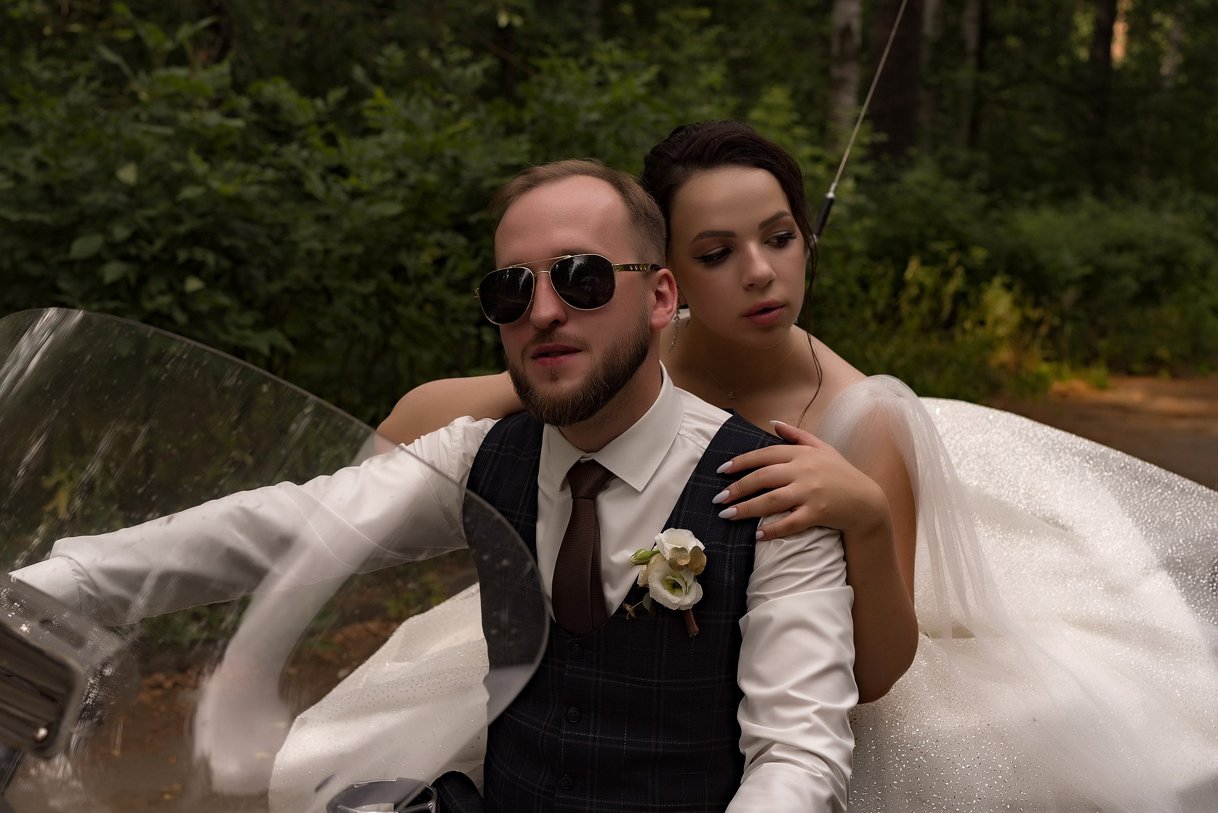 Молодожены на мотоцикле свадебный фотограф Николай Коляганов 