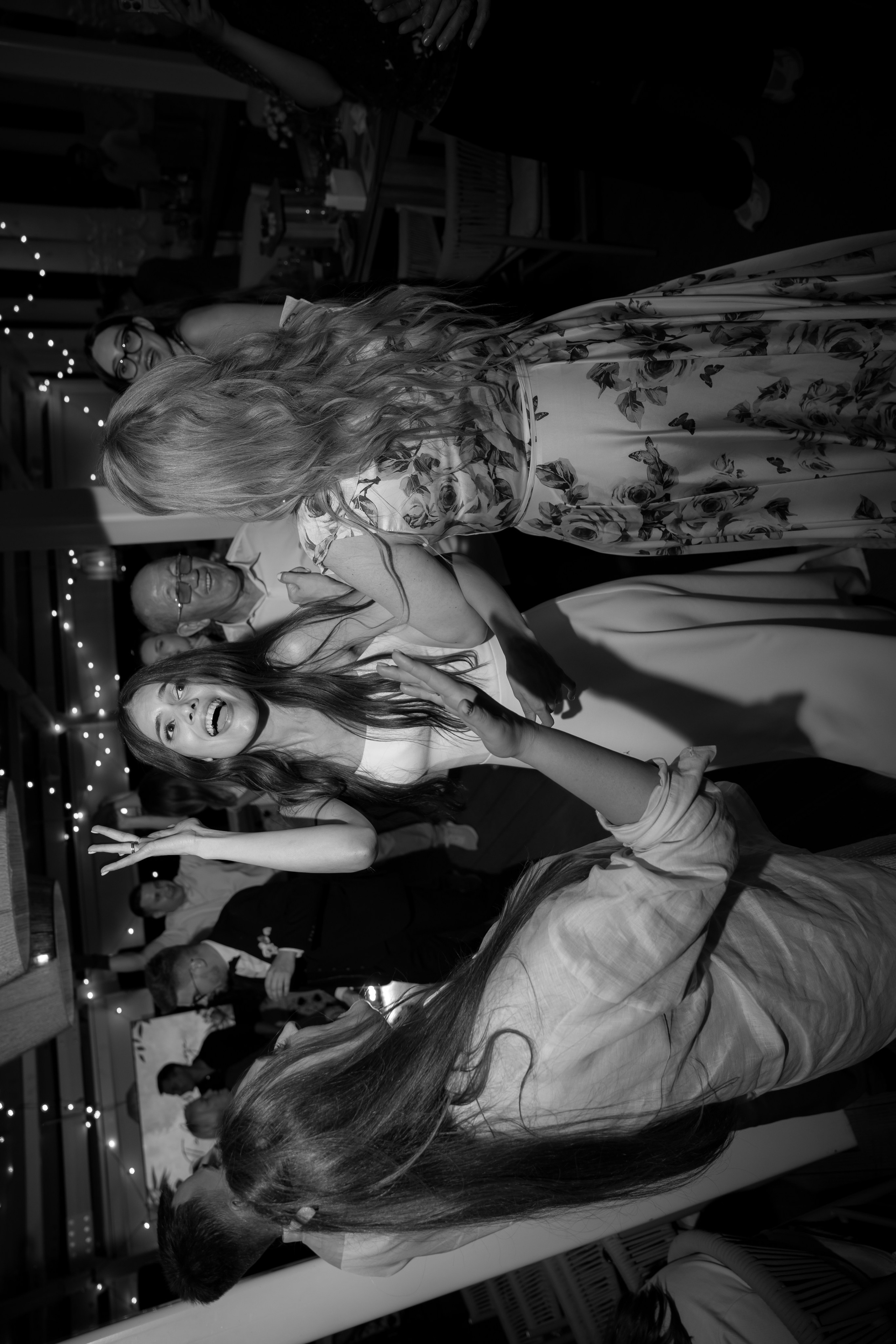 КРИЧАТ ОБ ОДНОМ — ЭТО ЛЮБОВЬ. Фотограф Наталия Бирюкова