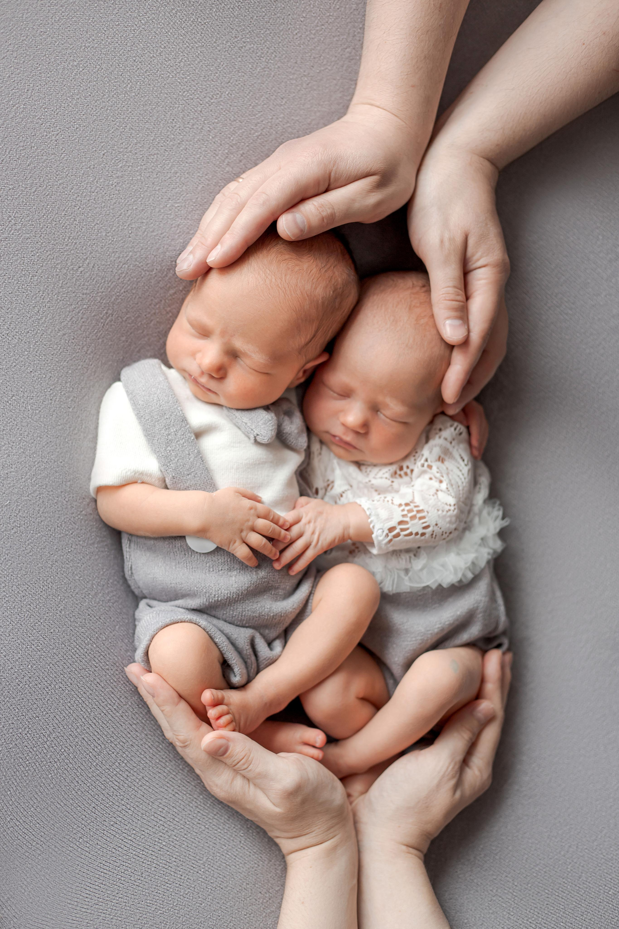 Двойни/близнецы. Детский фотограф в Москве и Московской области