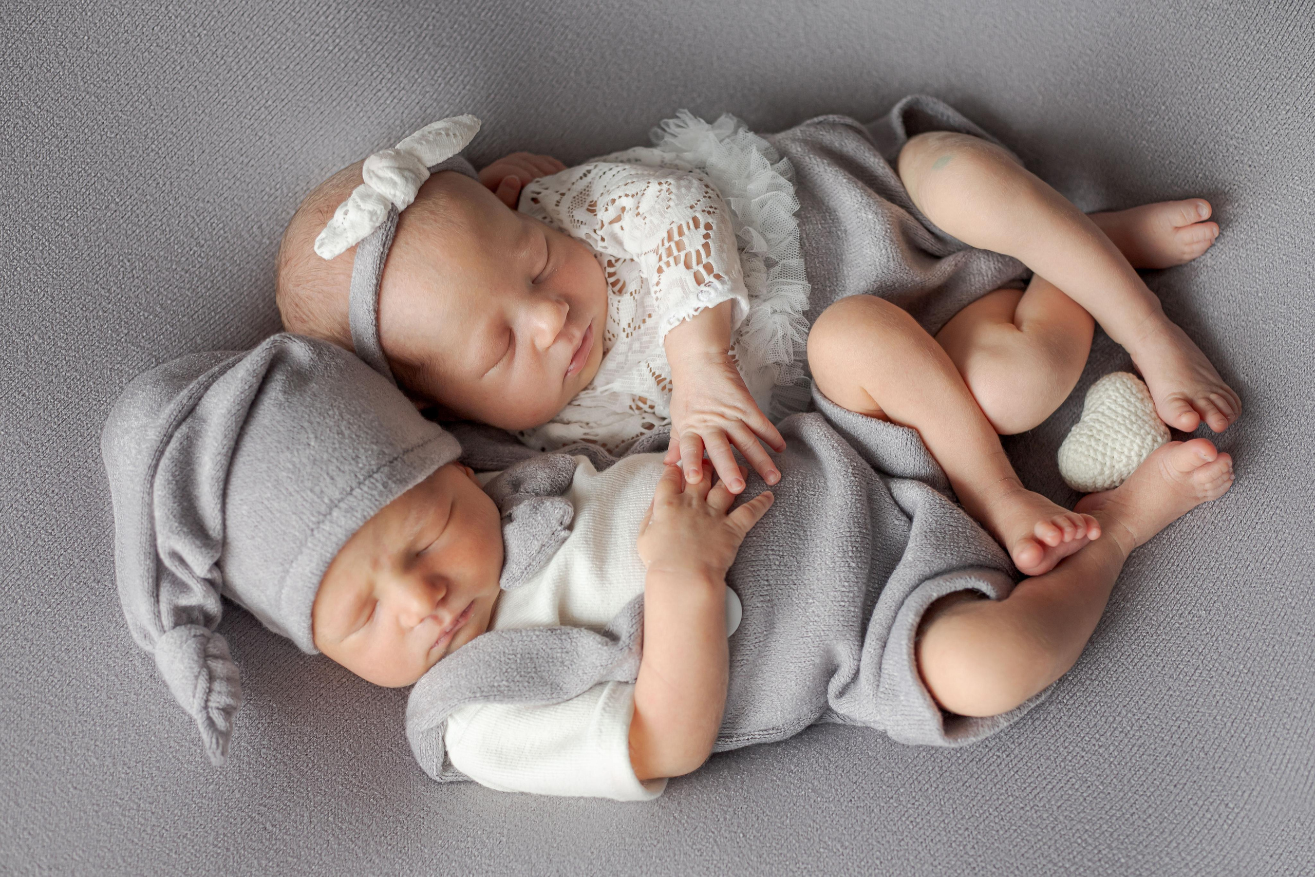 Двойни/близнецы. Детский фотограф в Москве и Московской области