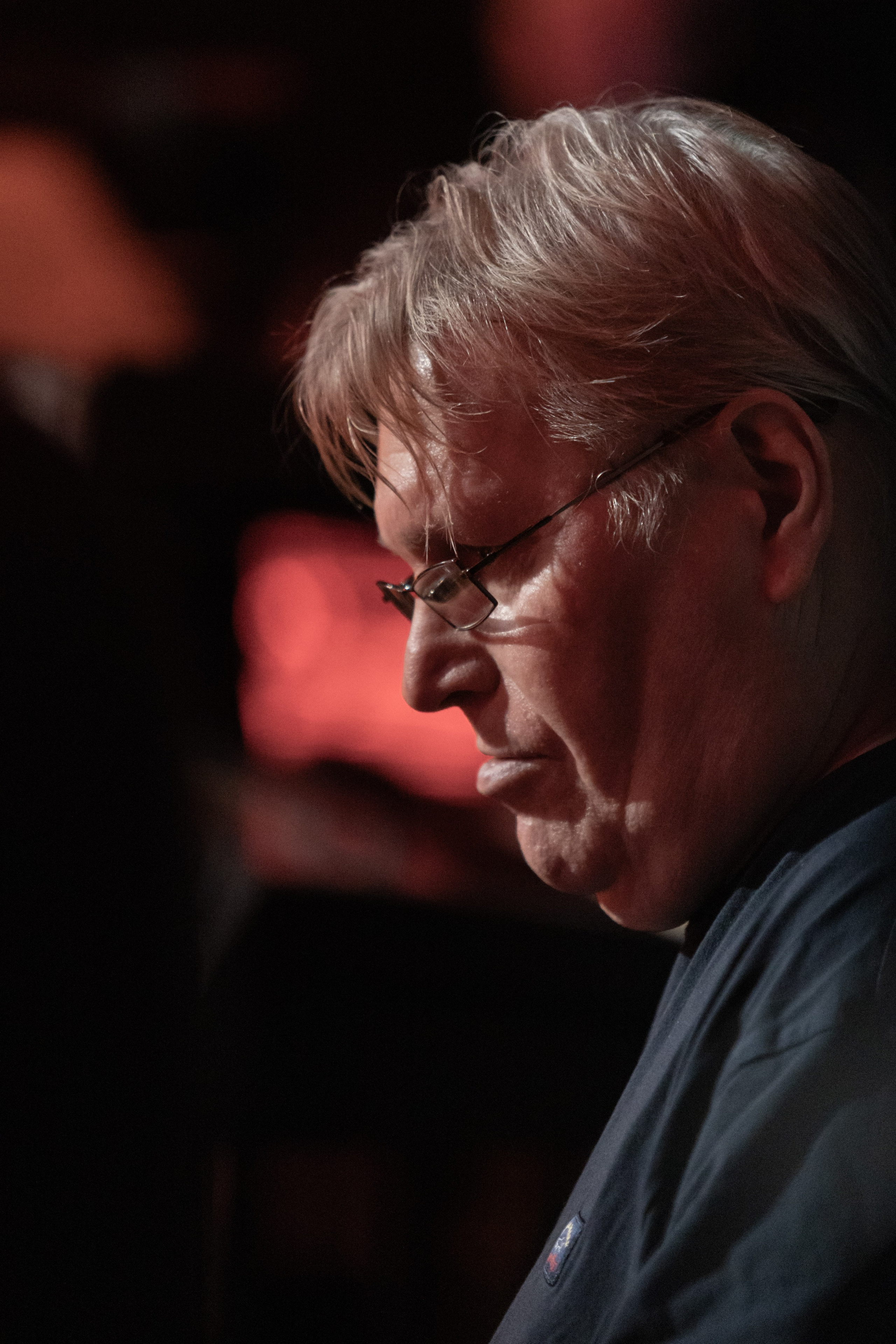 АукцЫон 27.02.2026. Портретный фотограф в Санкт-Петербурге Вадим Корнеев