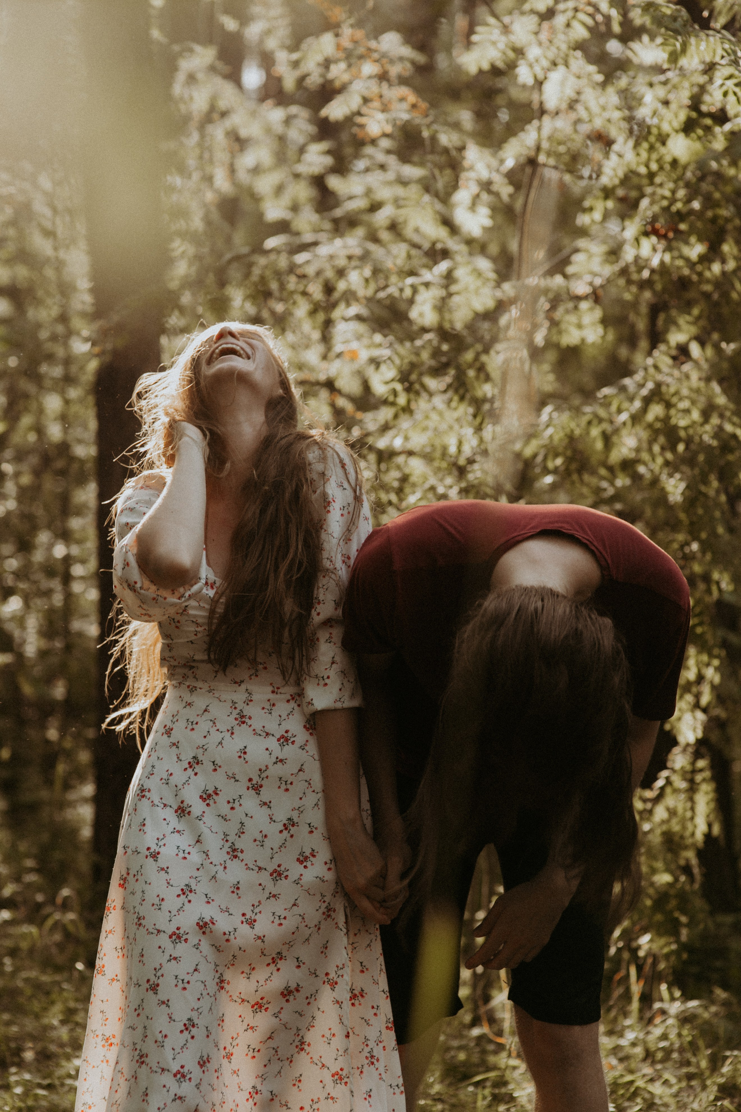 Атмосферная съемка Маши и Лёши в лесу наедине с природой. Свадебный и репортажный фотограф в Ярославле и Санкт-Петербурге Роман Микрюков