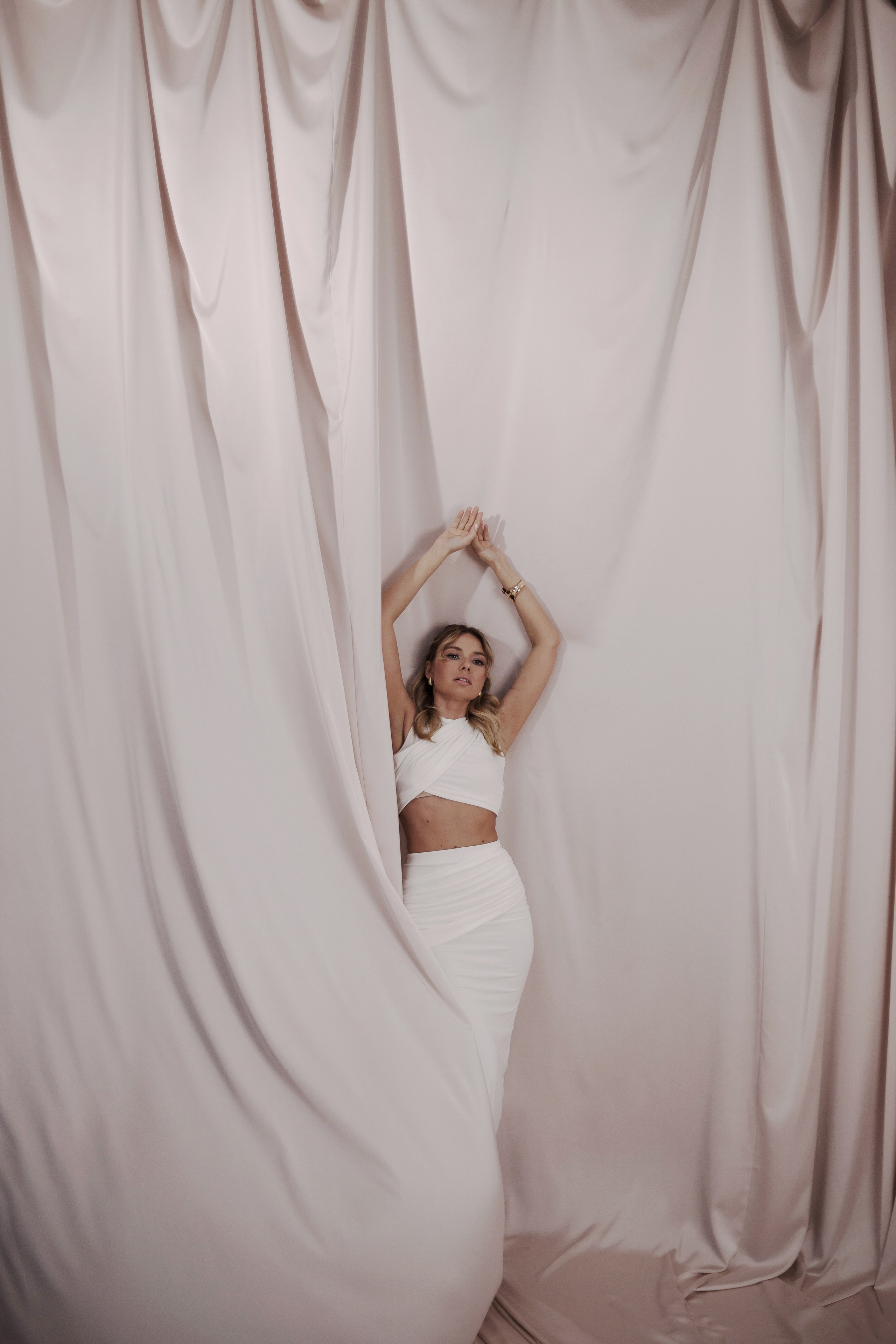 Md: @lovexxxxMuah: @mari.bulatovaOrg: @creative_photodayLoc: @daily_photostudio