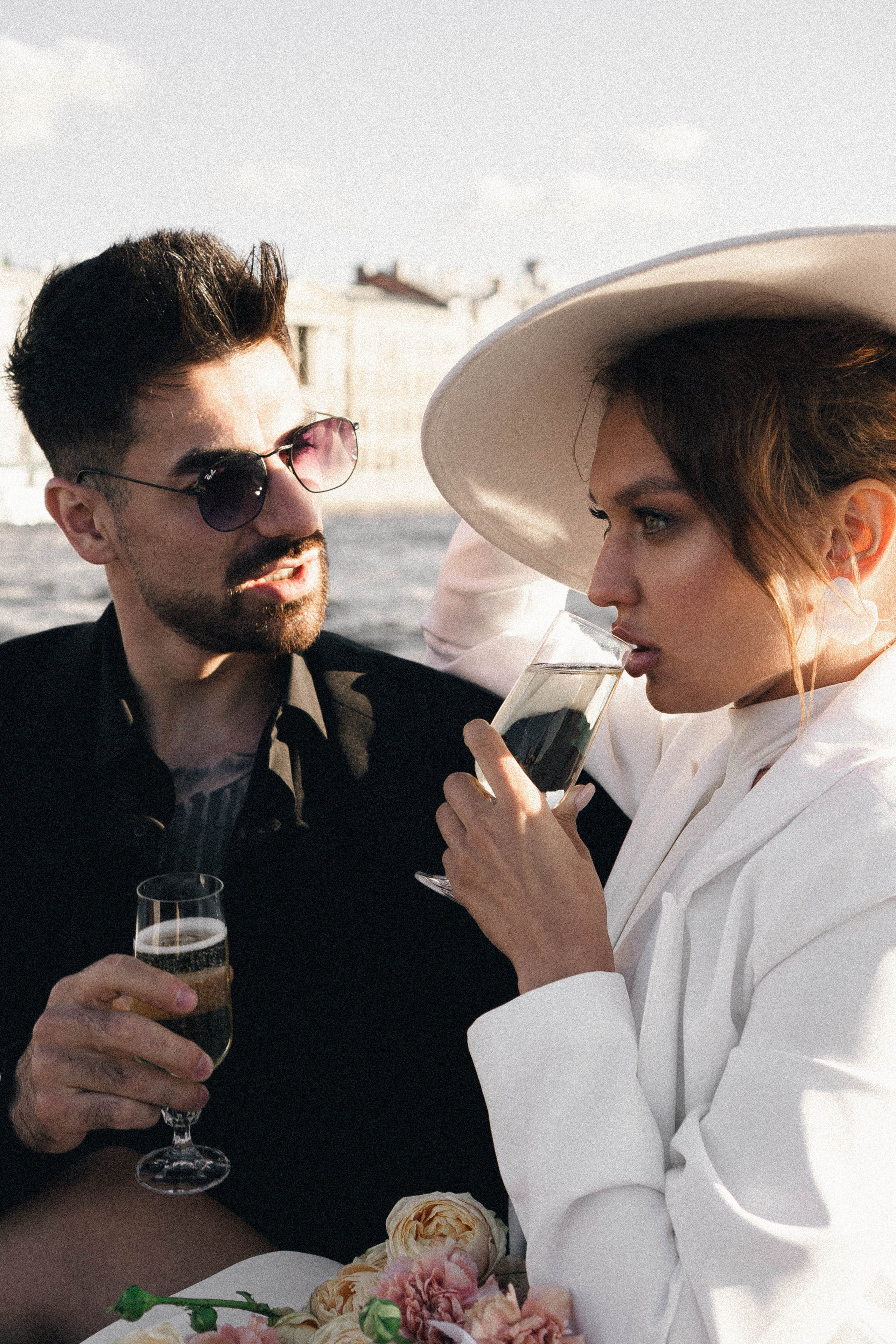 СВАДЕНБНАЯ СЬЕМКА НА КАТЕРЕ ПО КАНАЛАМ САНКТ-ПЕТЕРБУРГА И В АКВАТОРИИ НЕВЫ. Профессиональный фотограф, Санкт-Петербург — Виктория Богомолова