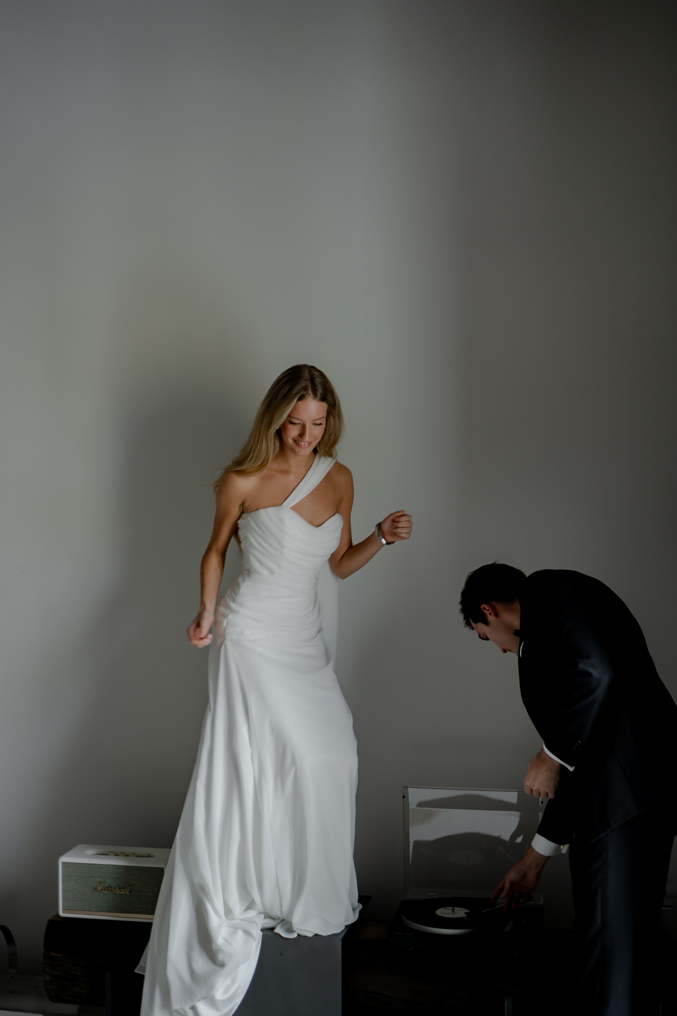 ЭЛЕГАНТНАЯ СВАДБЕНАЯ СЬЕМКА ЖЕНИХА И НЕВЕСТЫ В ДОРОГОМ ОТЕЛЕ САНКТ-ПЕТЕРБУРГА. Профессиональный фотограф, Санкт-Петербург — Виктория Богомолова