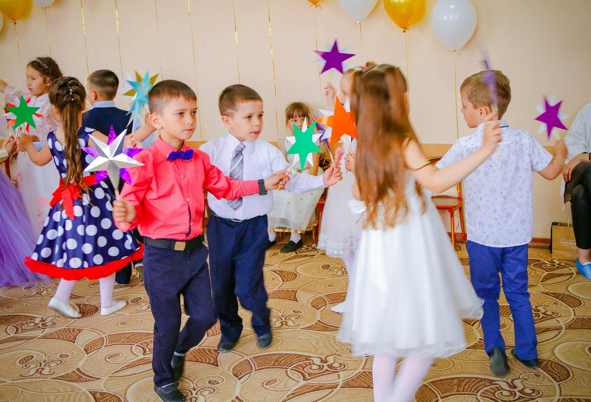 Выпускной в детском саду. Фотограф Григорьева Ольга. Портретная, семейная съёмка, Love Stori, видеосъёмка в городе Чита. Выпускные альбомы, фотокниги