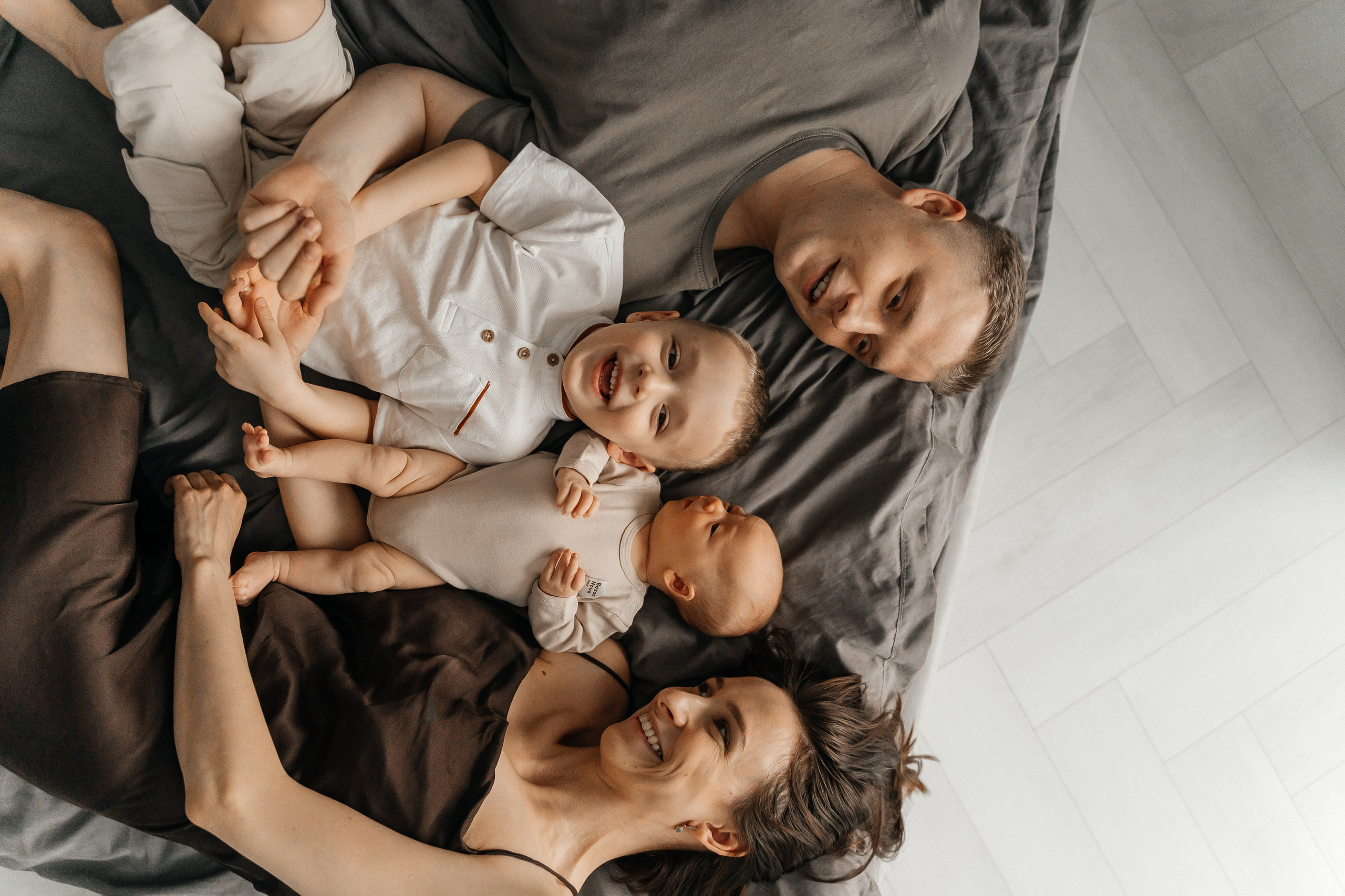 Вова, Маша, Юра и Стеёпа. Волик Мария