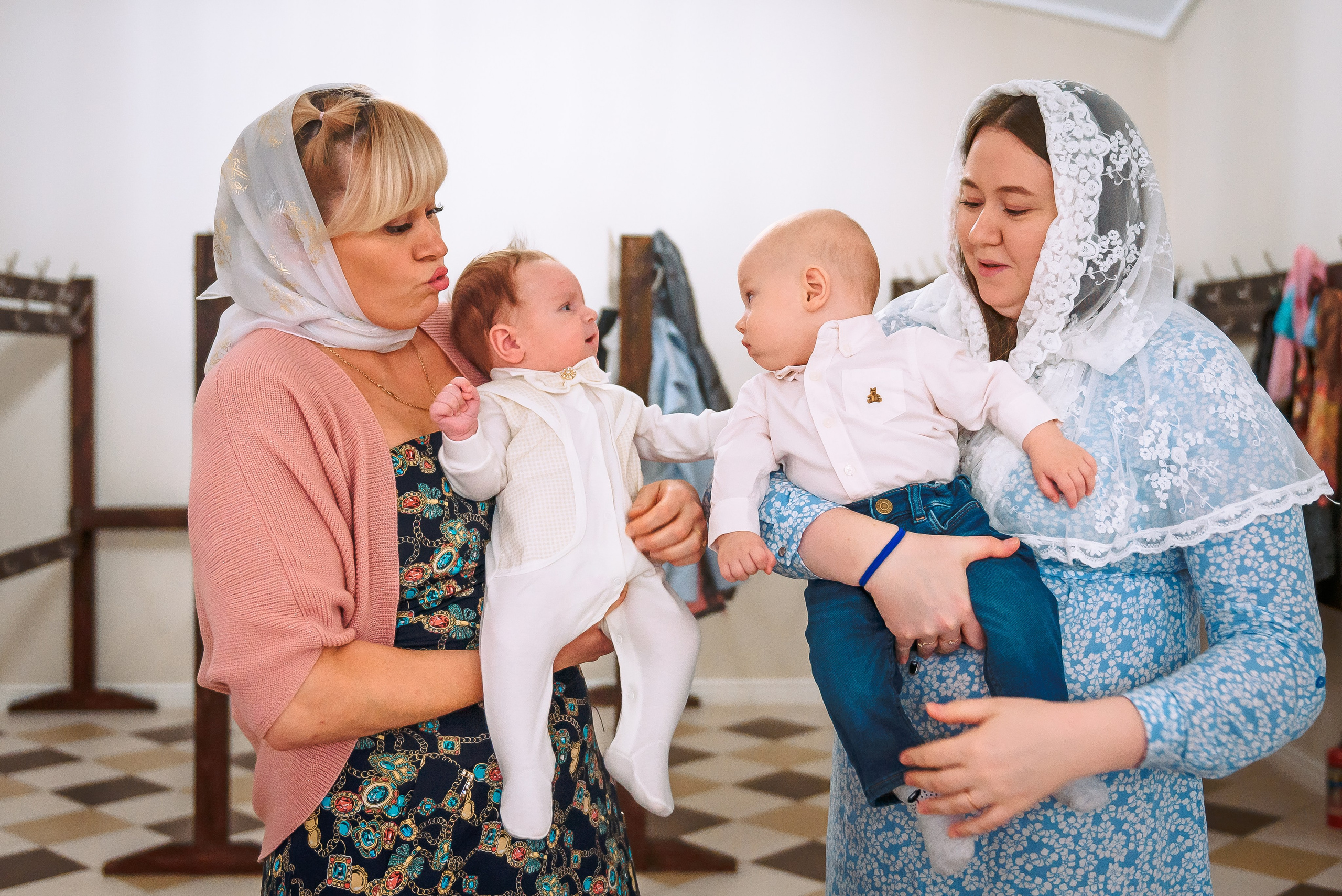 Крещение в Храме иконы Божией Матери Неупиваемая Чаша. Свадебный и семейный фотограф в Москве Юлия Винник