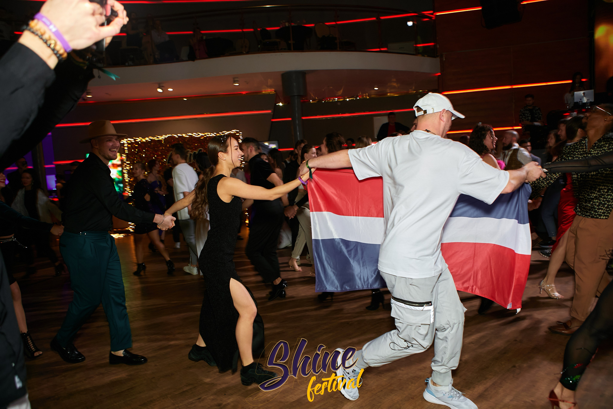 Shine party Moscow. Свадебный фотограф