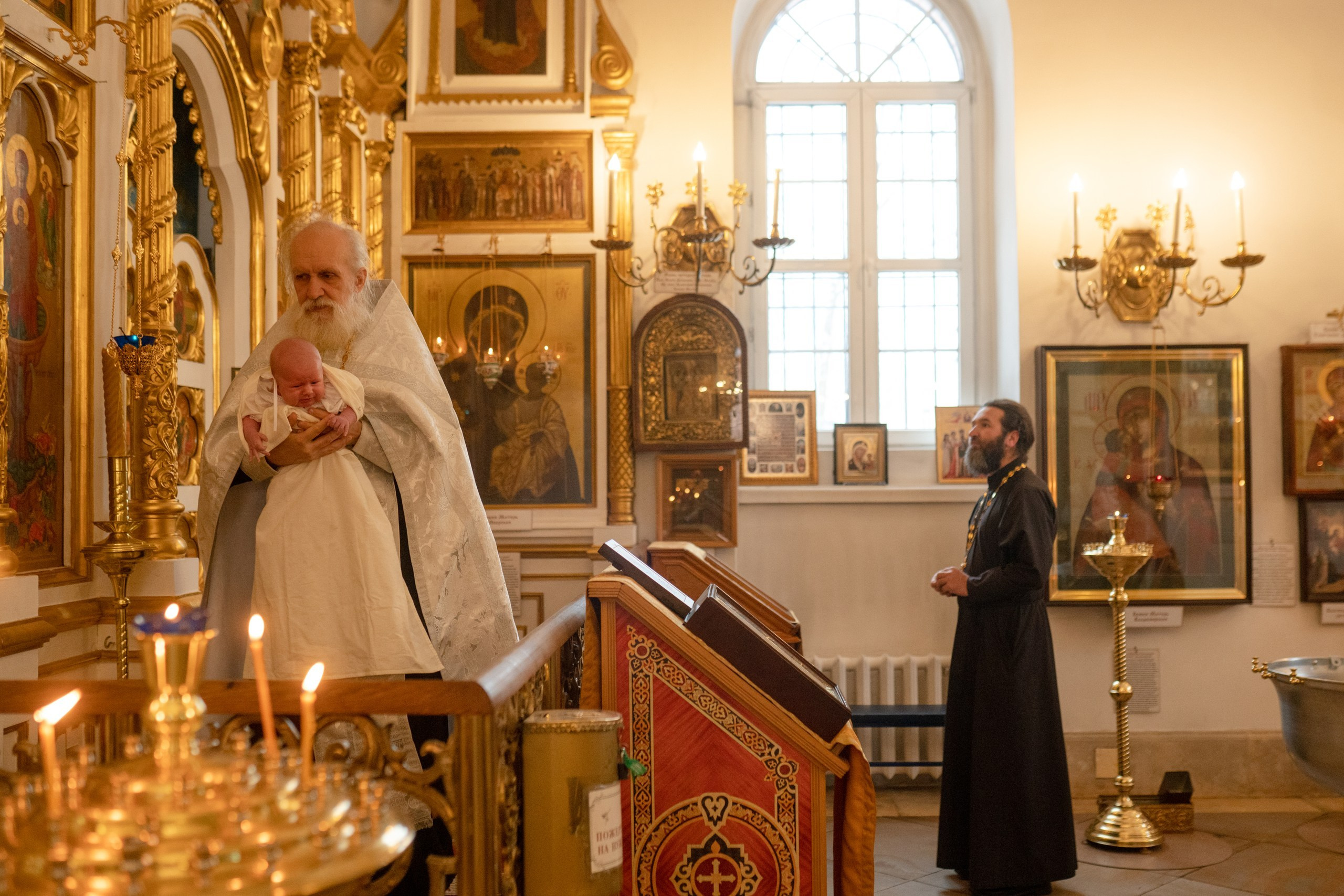 Иван. Дмитриевский храм. Семейный фотограф в Москве Лилия Лебедева