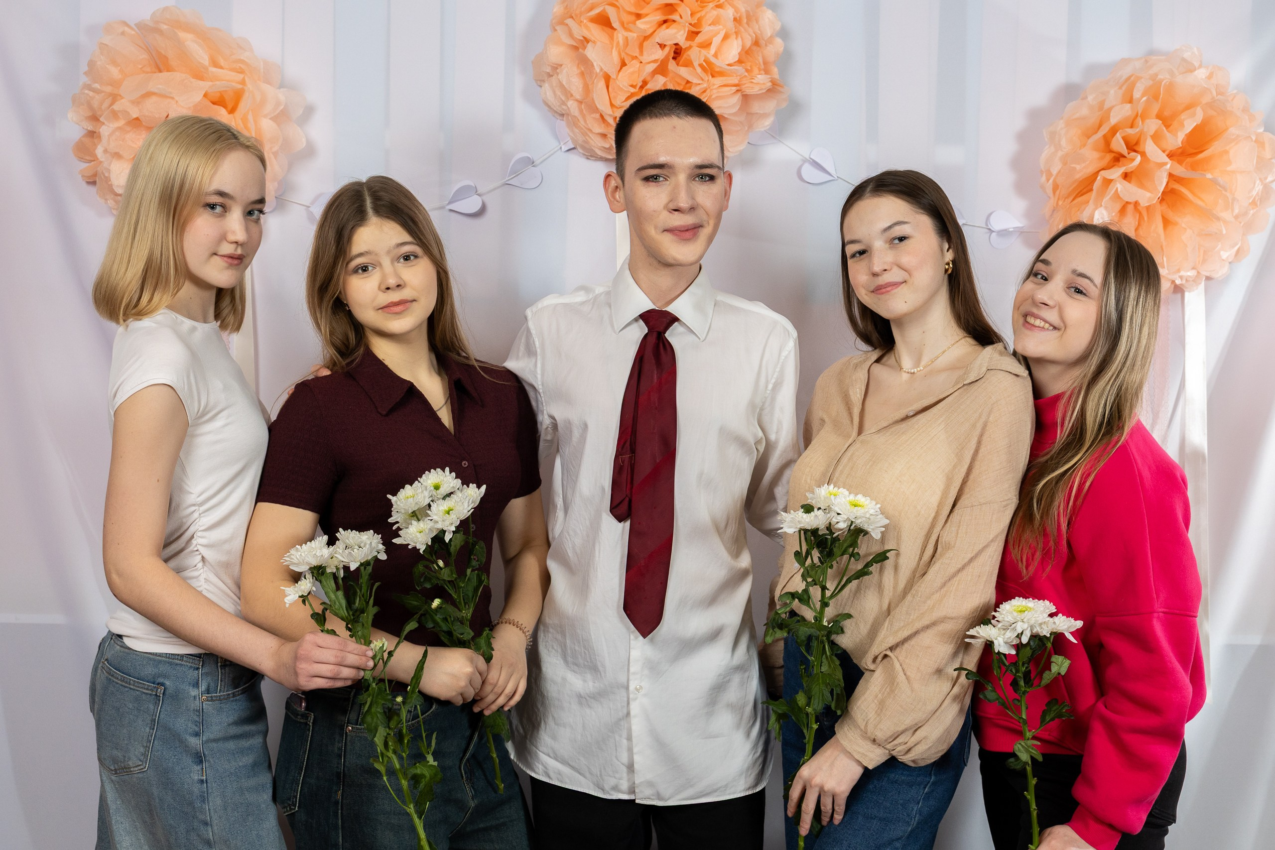 8 марта 2026. Поздравление ребят из 11 класса своих одноклассниц. Главная