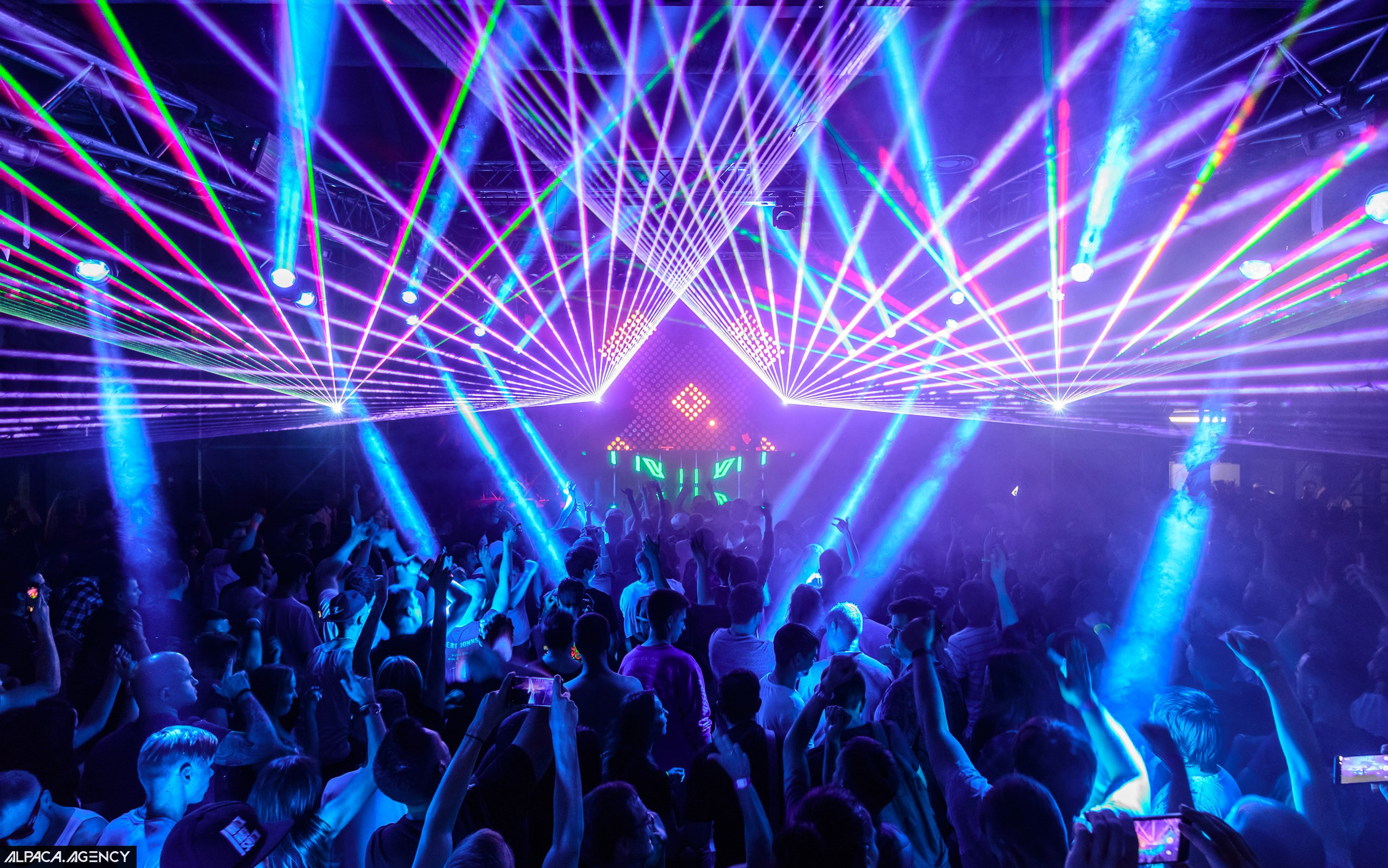 World of Drum&Bass: 10 Years in Moscow. OOPS TEAM