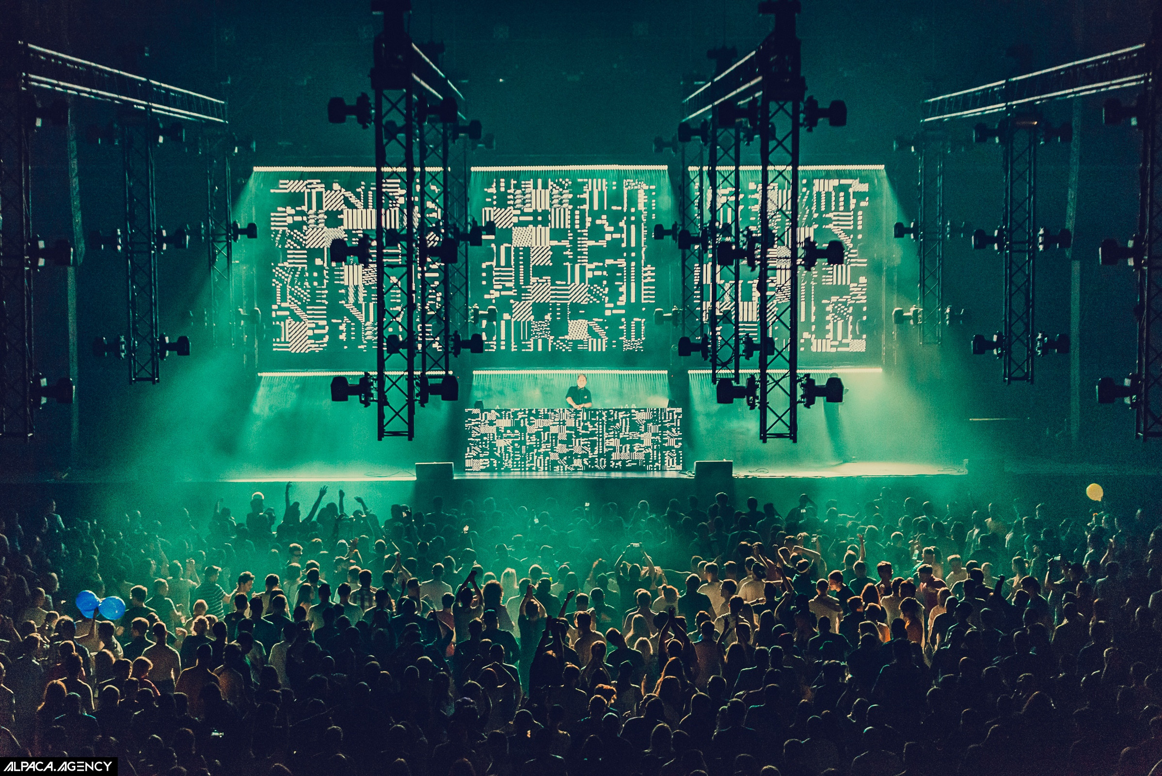 World of Drum&Bass: Epic / 2019. OOPS TEAM