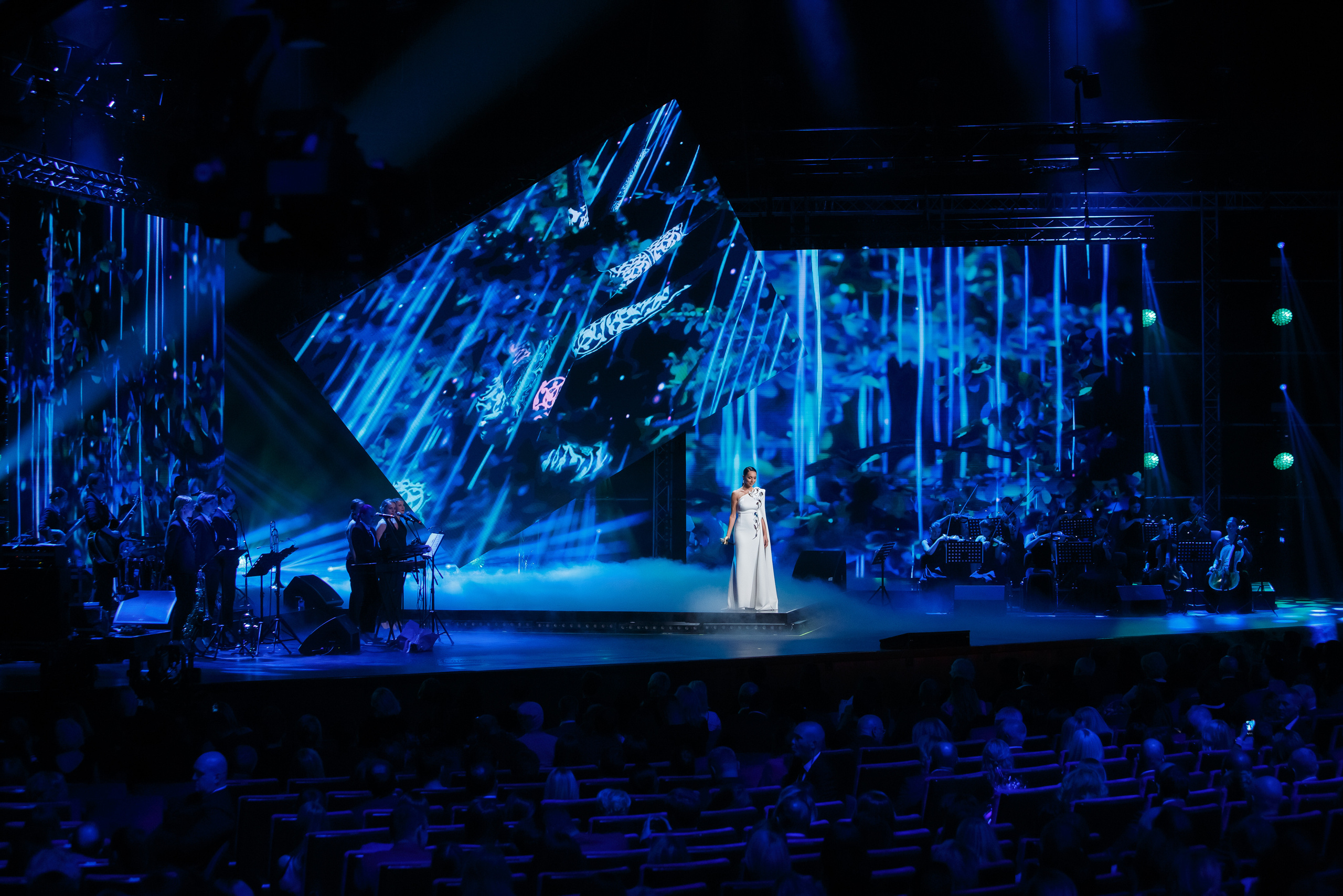 Alsou / Show “Don’t be silent” / 2018. OOPS TEAM