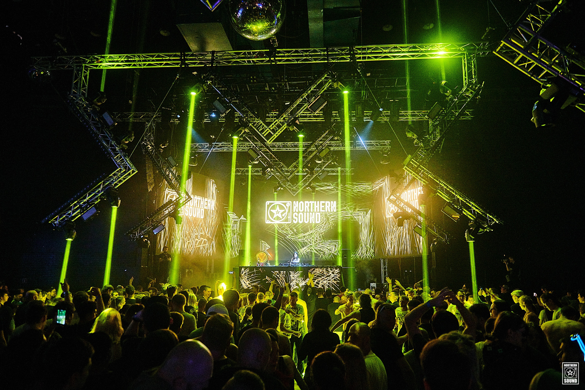 UNDER PRESSURE / Шоу «ENIGMA» / 2019. OOPS